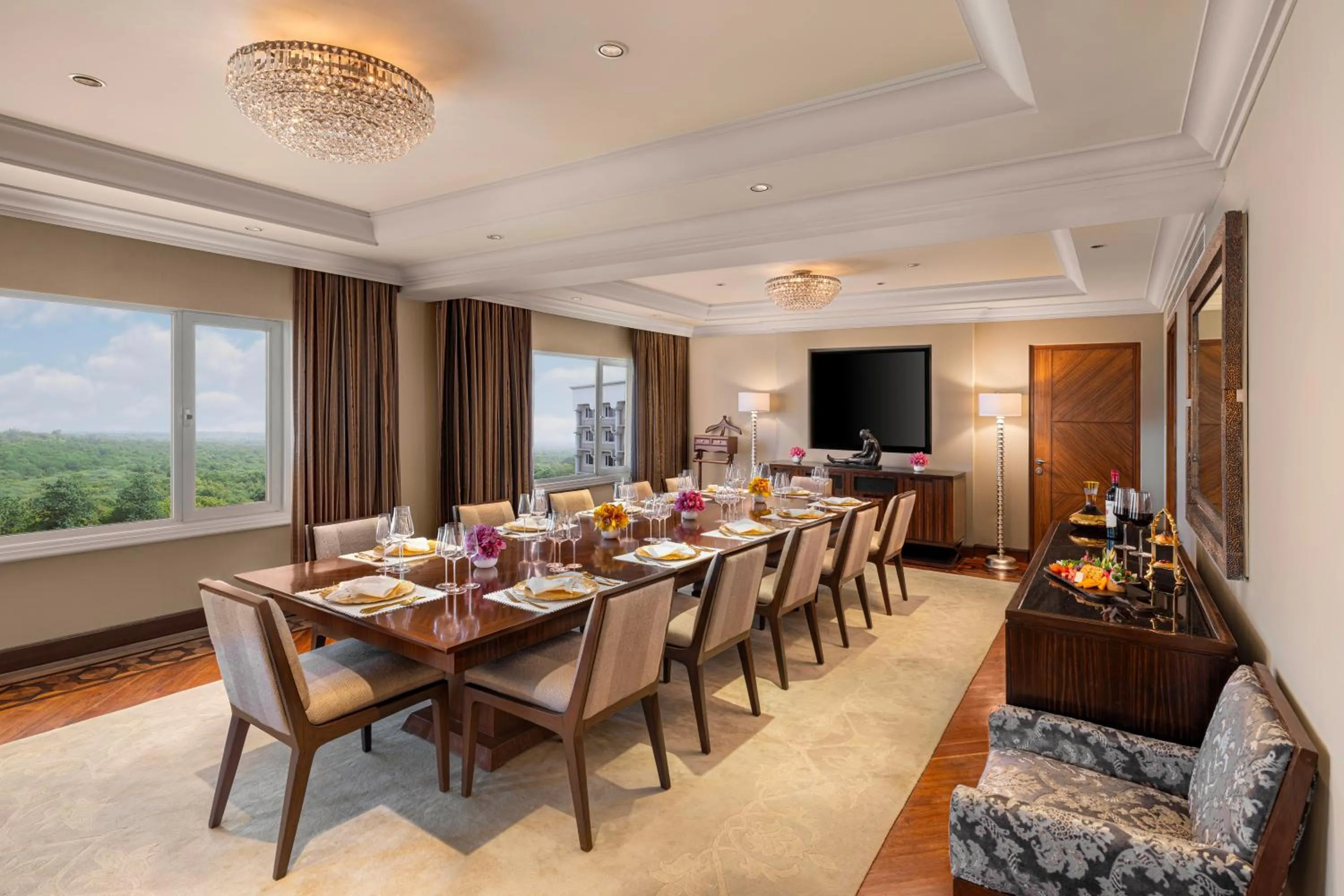 Living room in Taj Palace, New Delhi