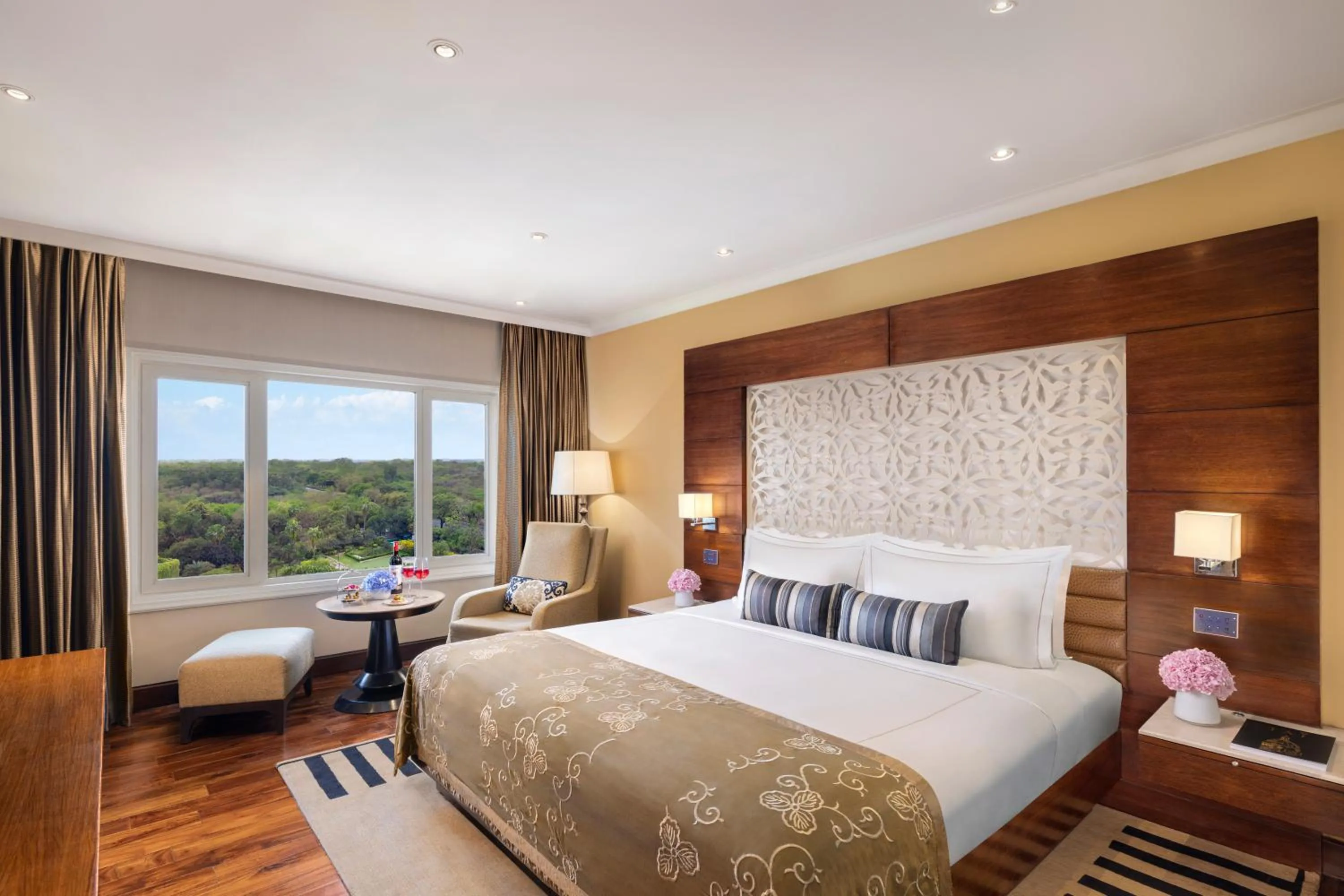 Bed in Taj Palace, New Delhi