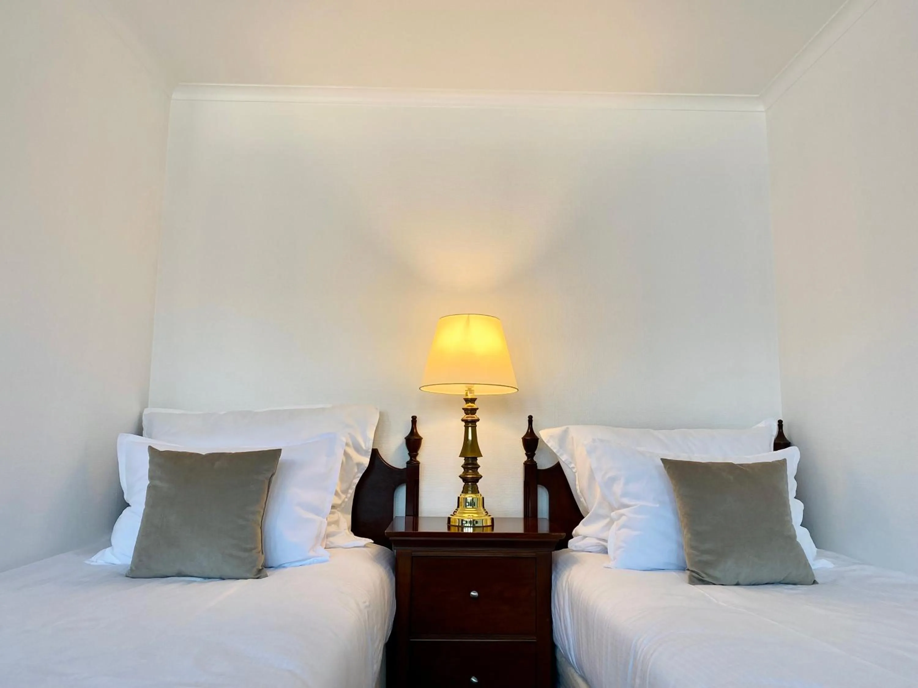 Bed in OPERA16 Guestrooms