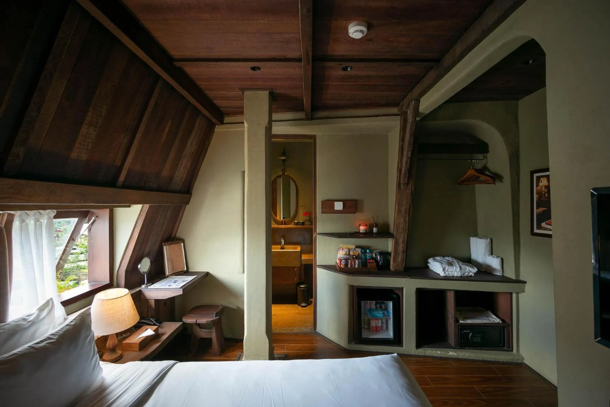 Photo of the whole room, Bed in Banla Boutique Hotel