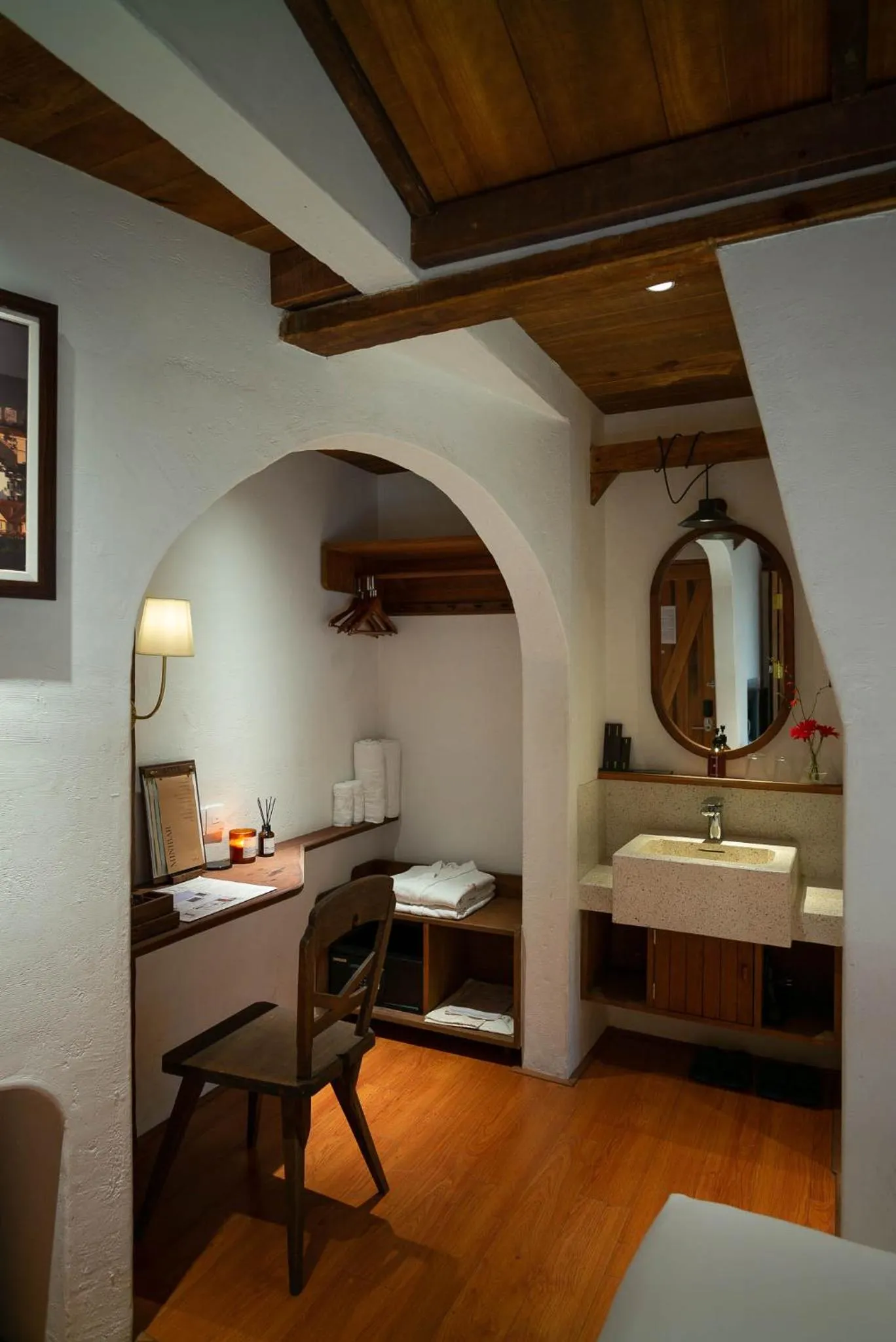 Seating area, Bed in Banla Boutique Hotel