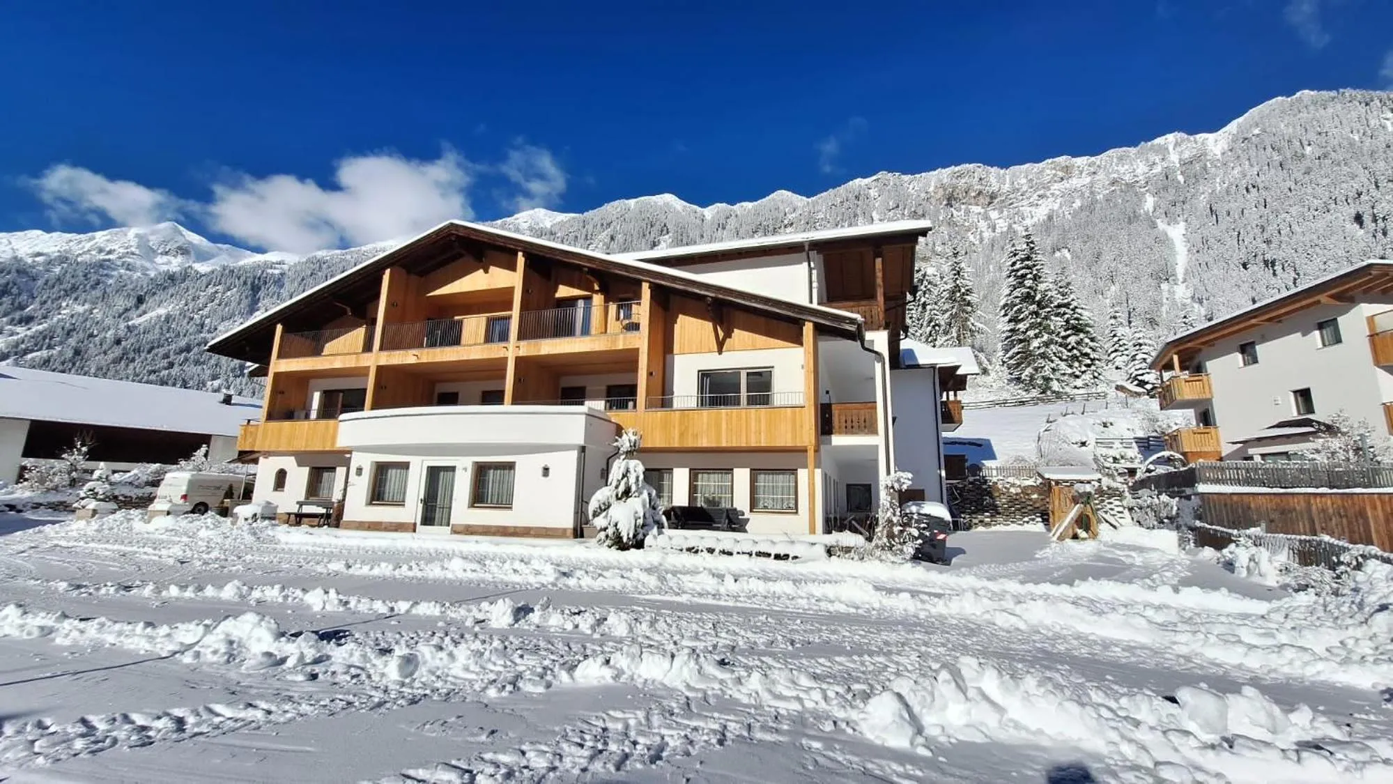 Property building in Alpenspitz Appartements - Garni - B&B