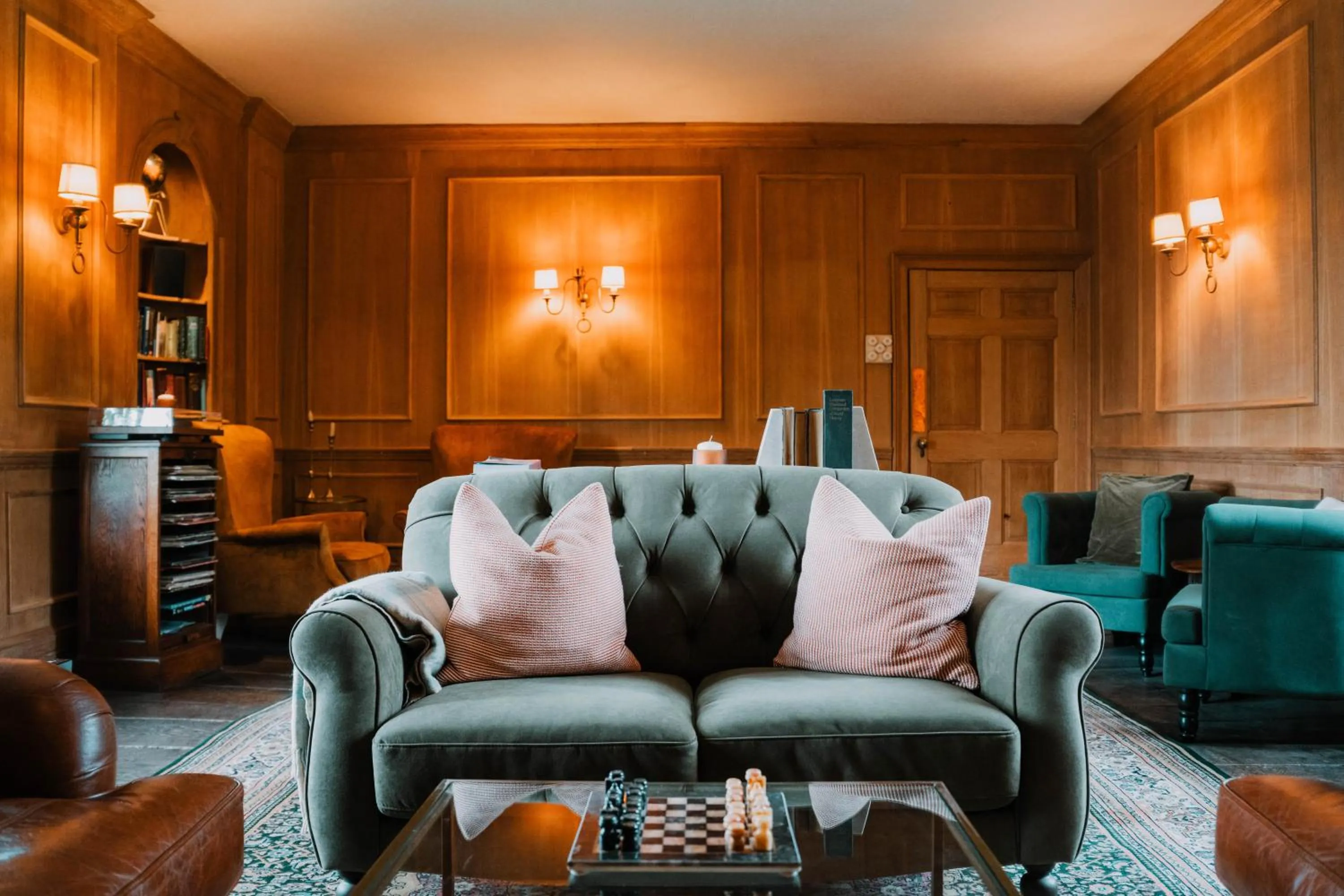 Lounge or bar in Three Cocks Hotel