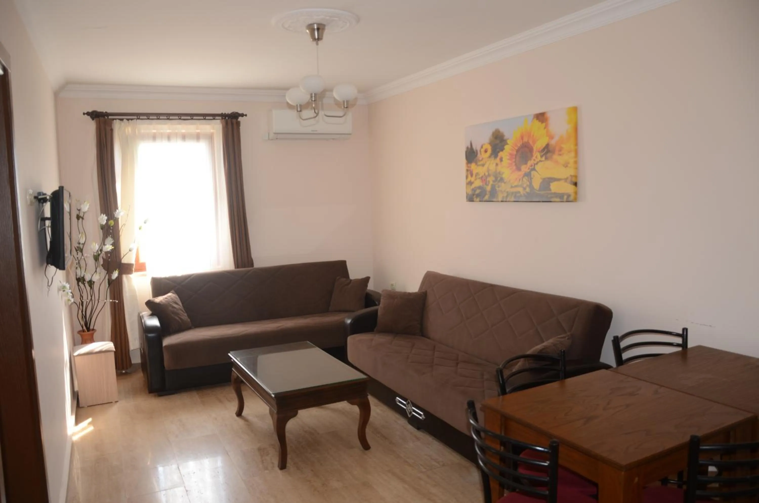 Seating Area in Oasis Apart Hotel