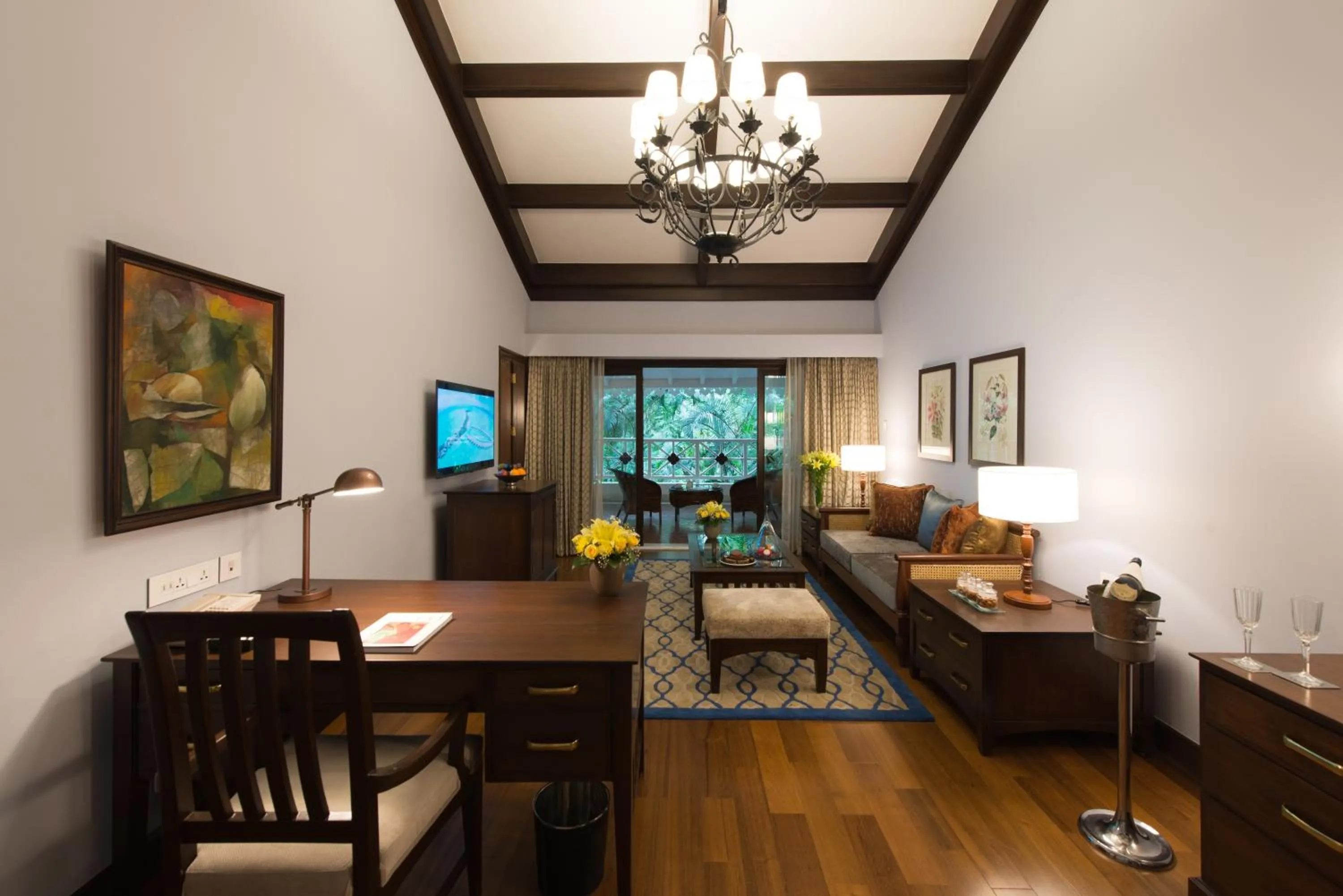 TV and multimedia in Taj West End