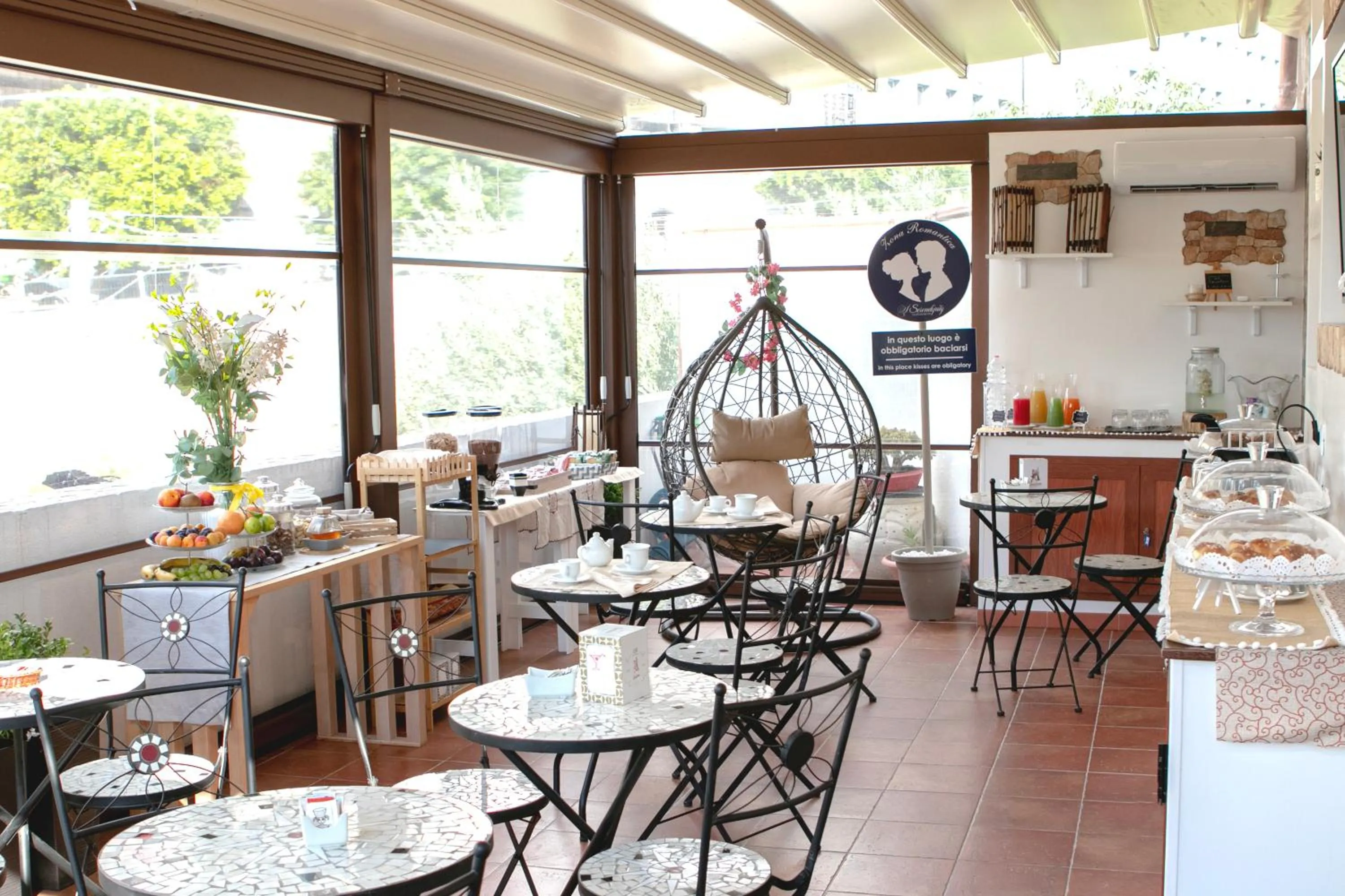 Breakfast in Serendipity B&B