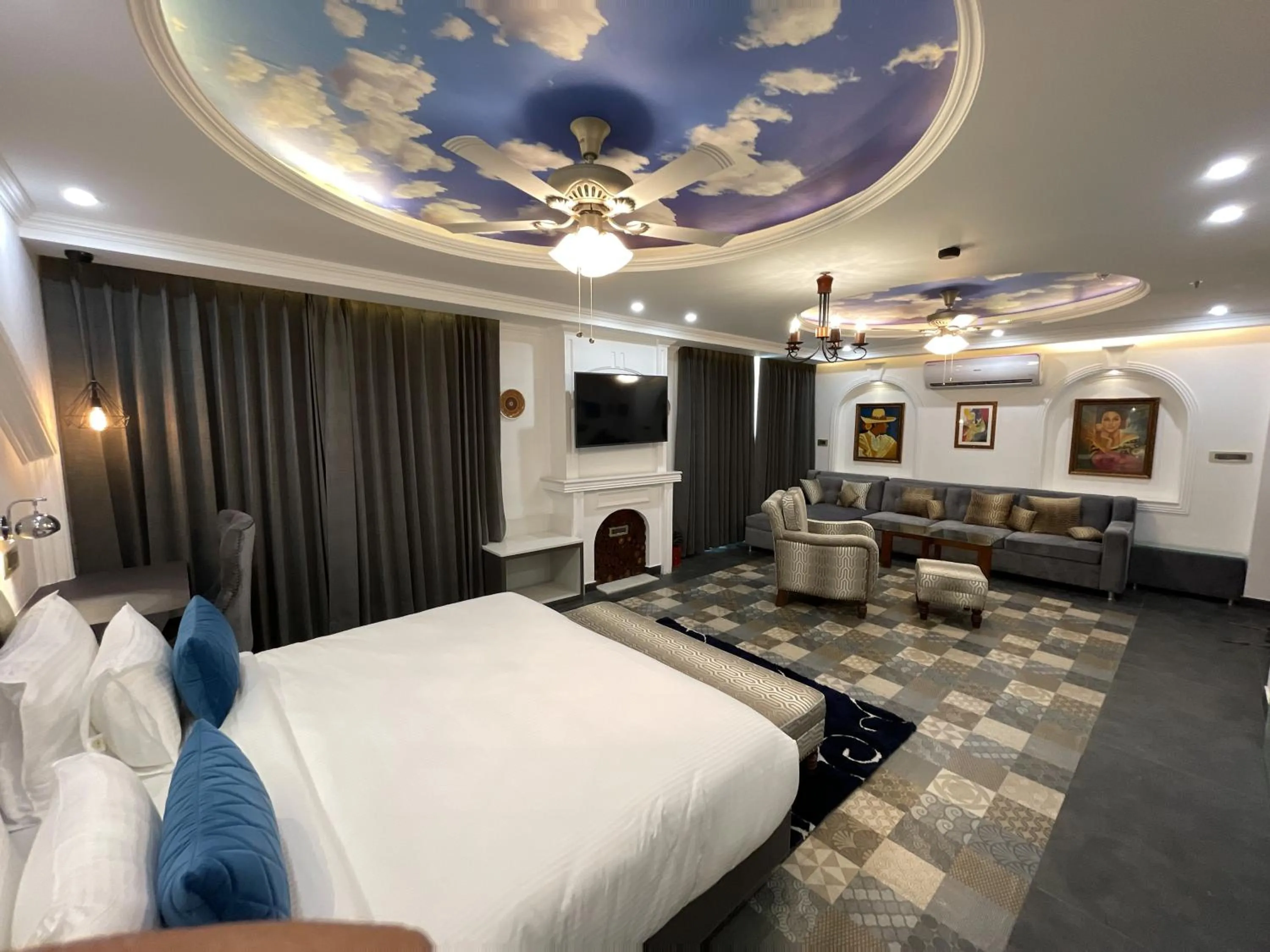 Photo of the whole room, Bed in Sterling Marbella Dehradun