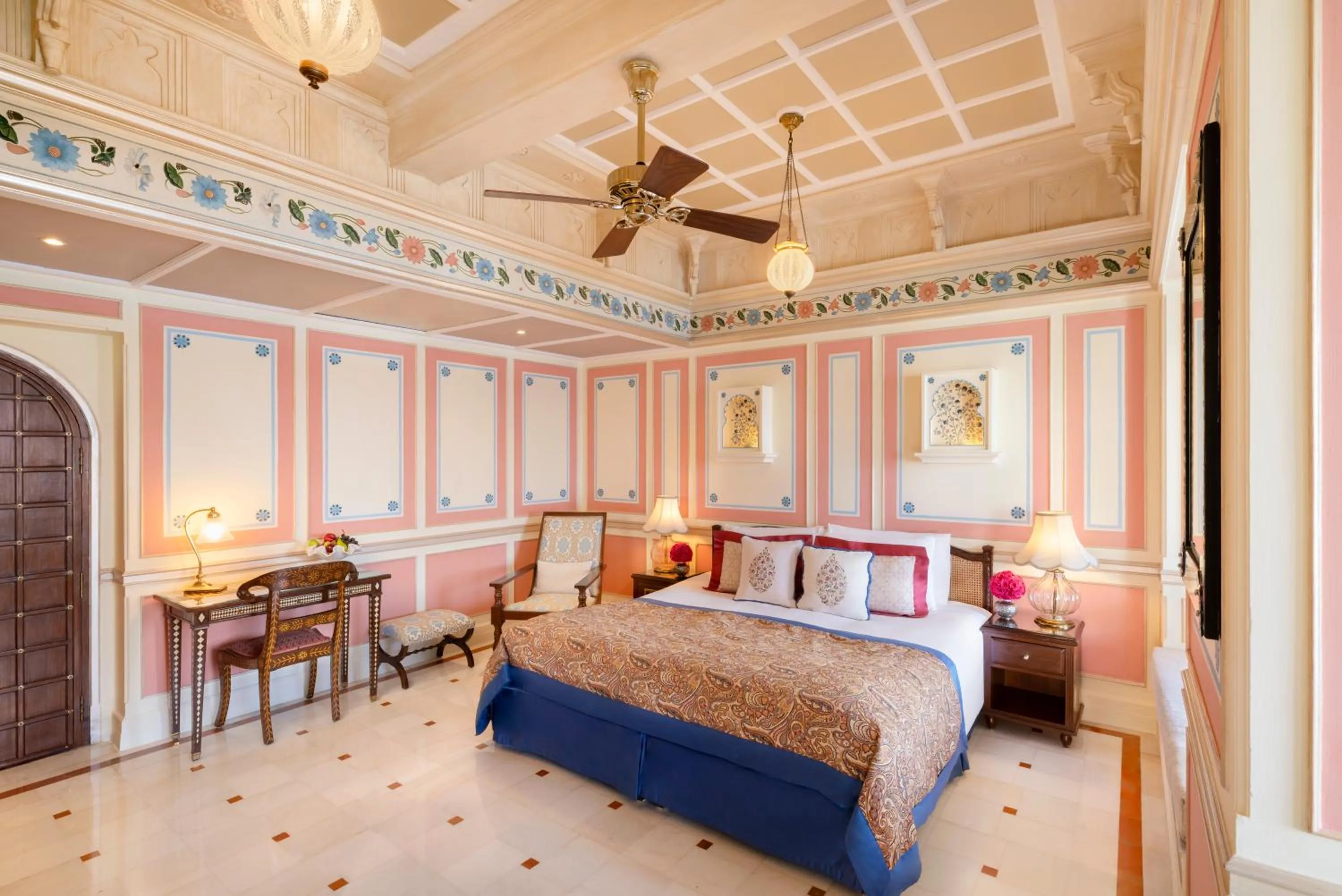Bedroom, Bed in Taj Lake Palace Udaipur