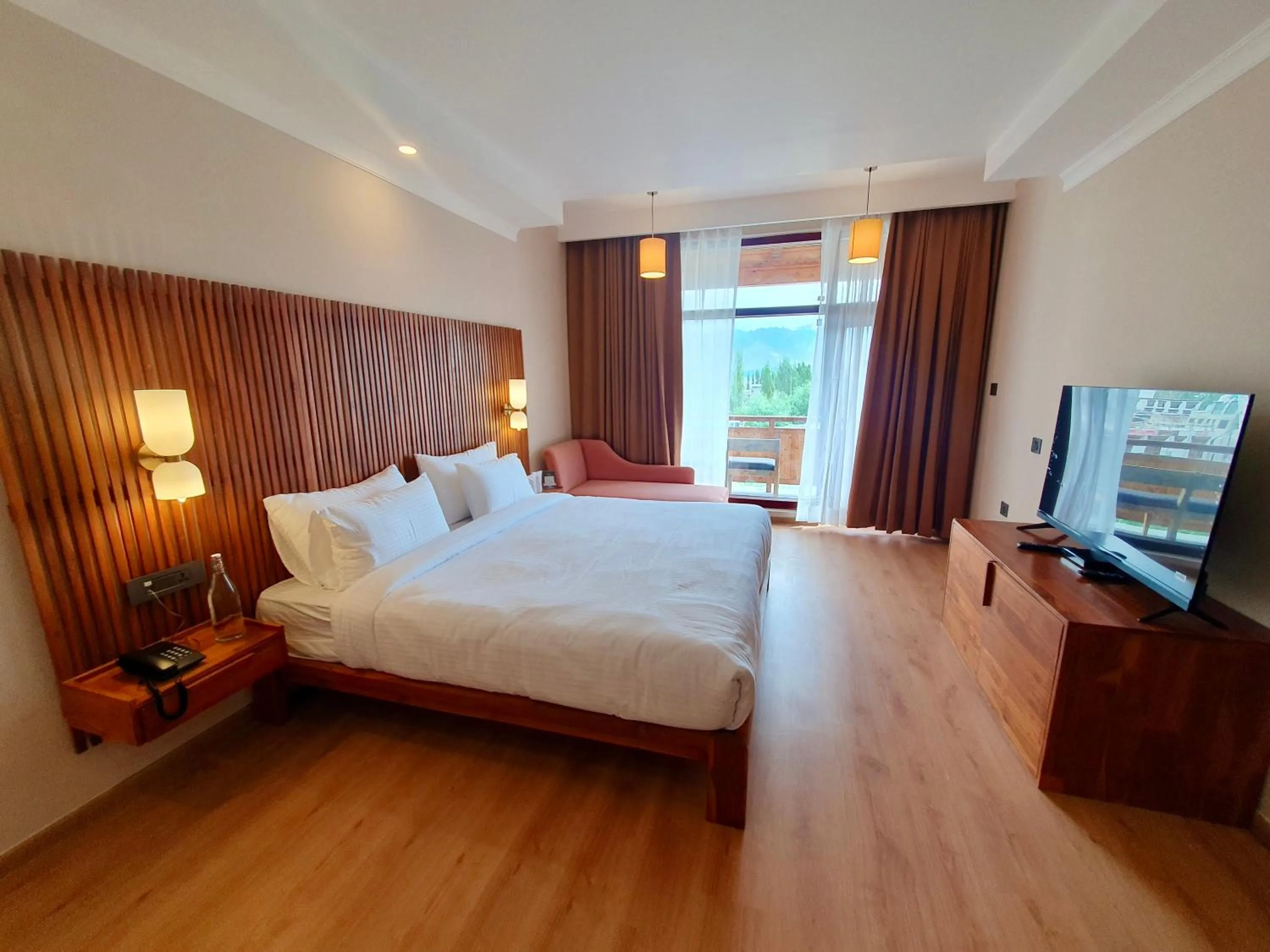 Bed in Hotel Amanthi Ladakh