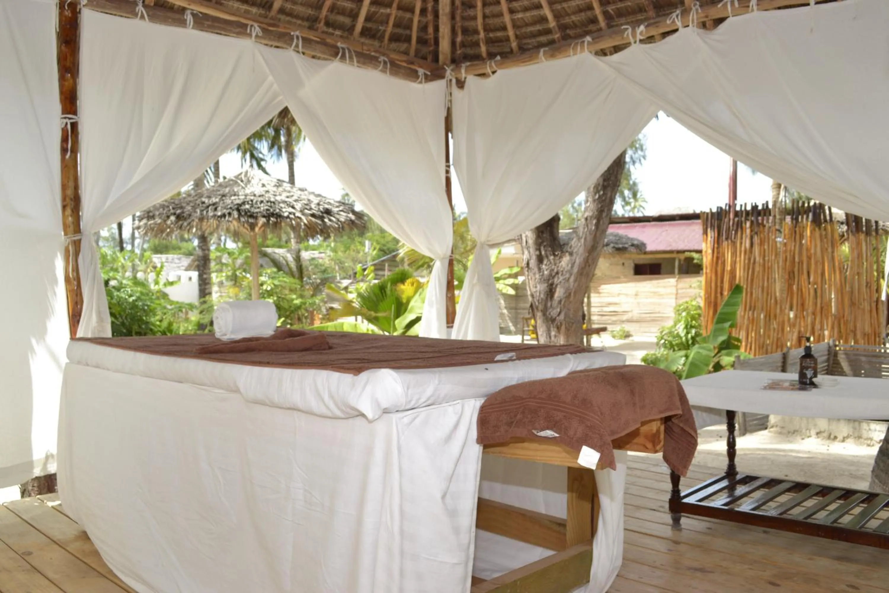 Mem Luxury Apartments and Hotel