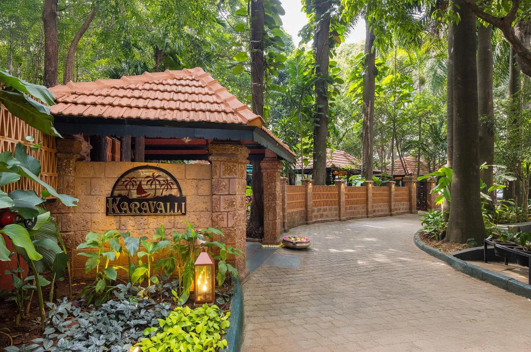 Restaurant/places to eat in Vivanta Bengaluru Residency Road