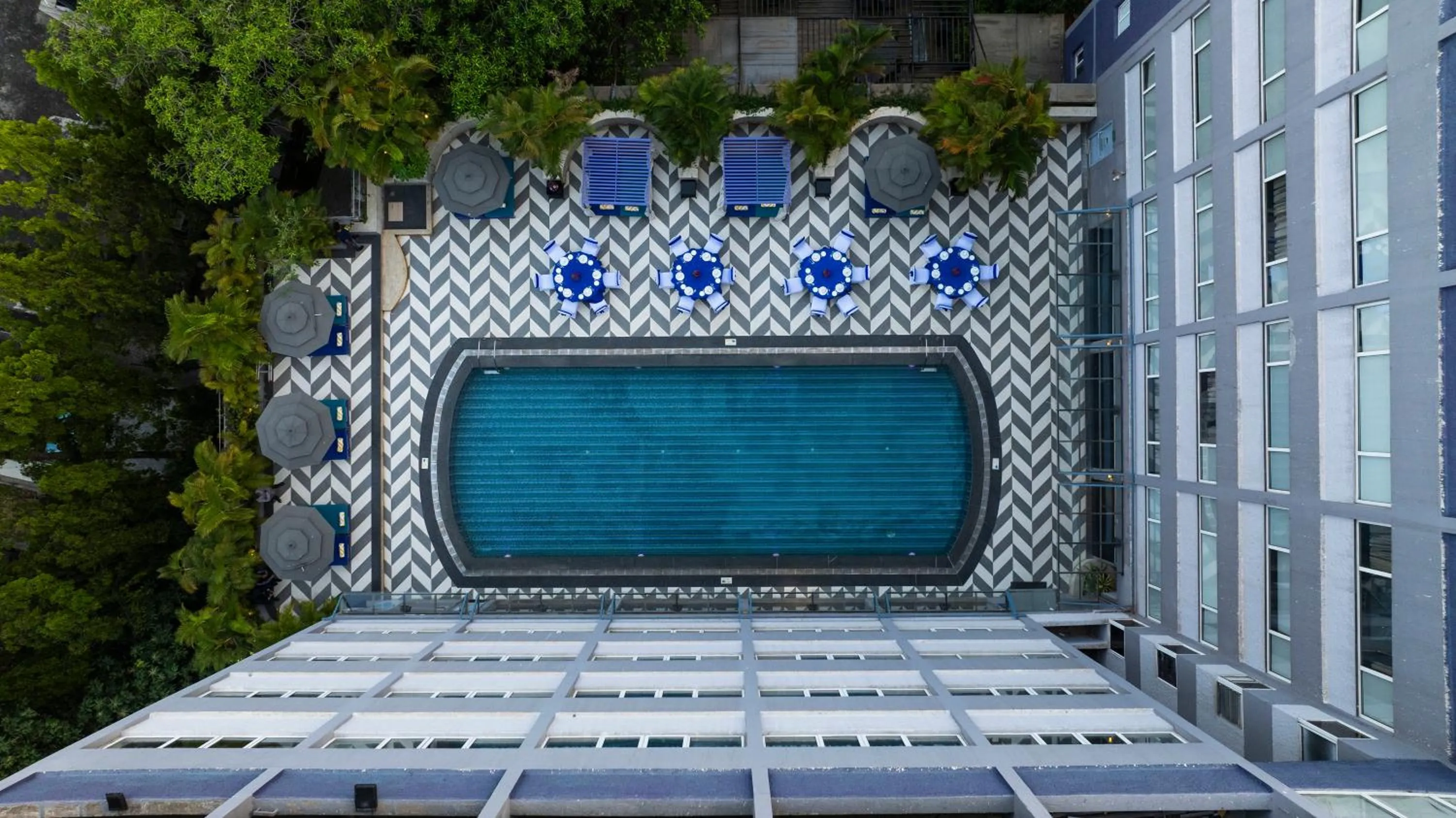 Swimming pool in Vivanta Bengaluru Residency Road