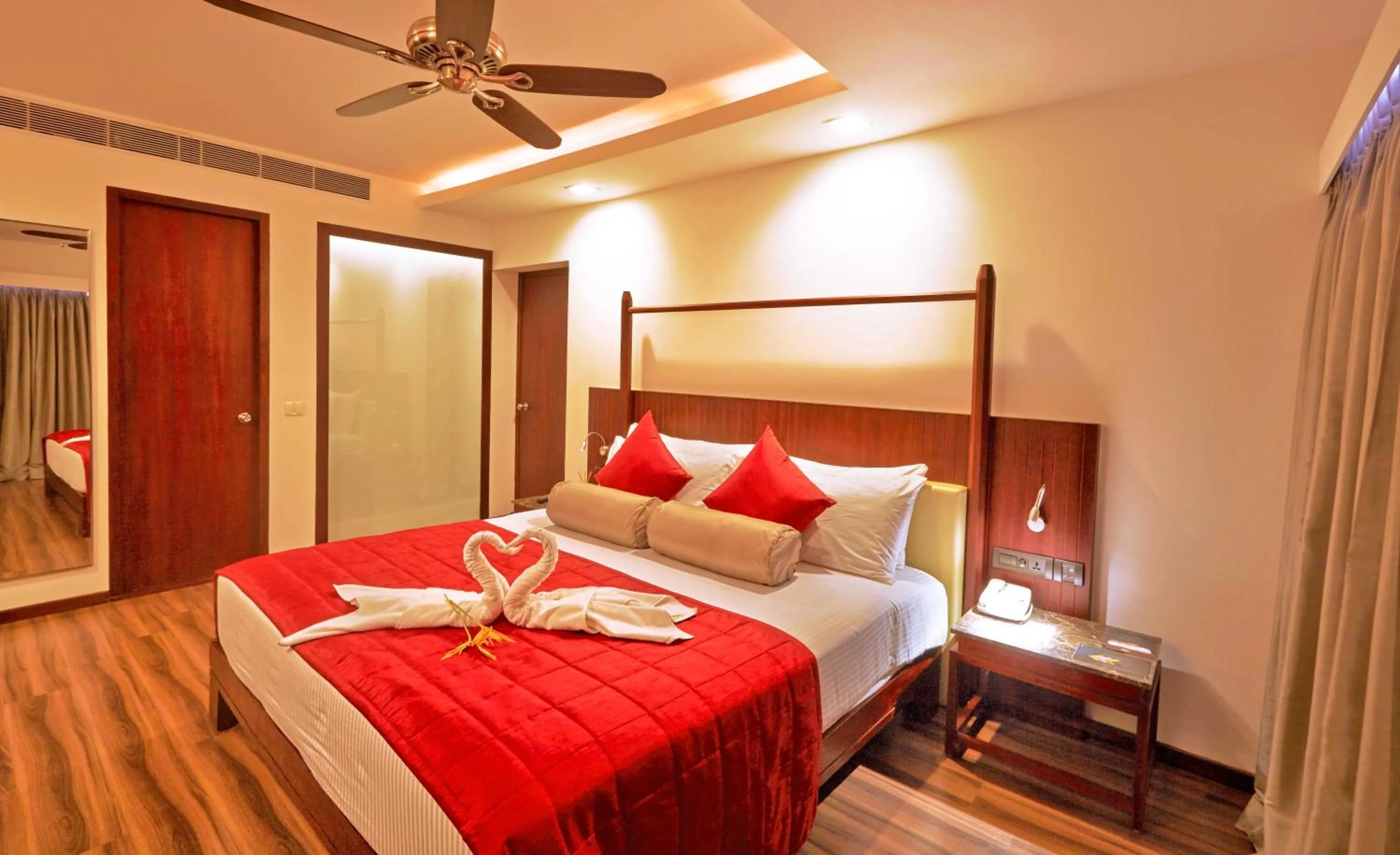 Photo of the whole room, Bed in Gateway Varkala