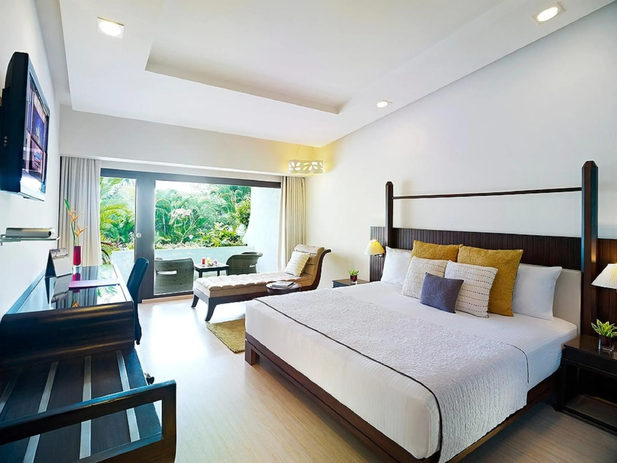 Photo of the whole room, Bed in Gateway Varkala