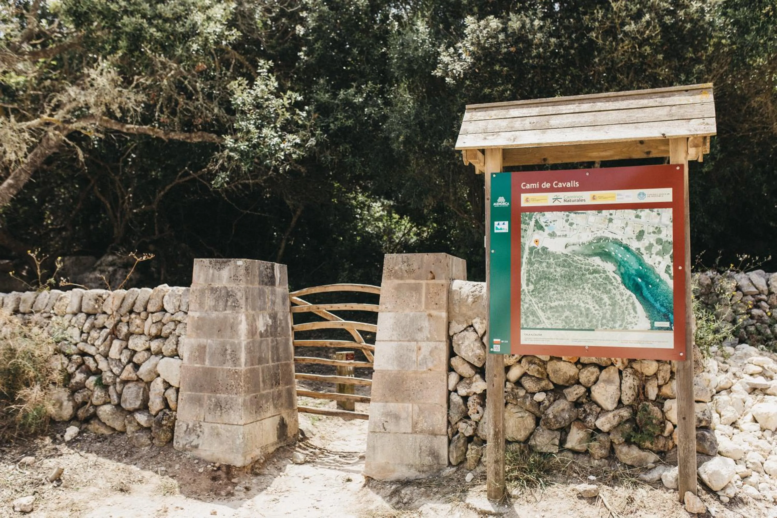 Hiking in HOSTAL XUROY