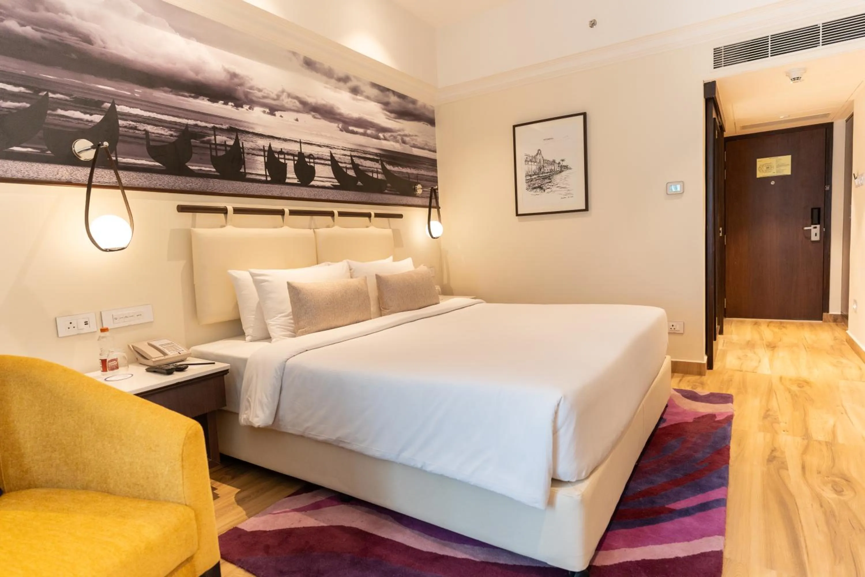 Bedroom, Bed in Vivanta Ernakulam, Marine Drive