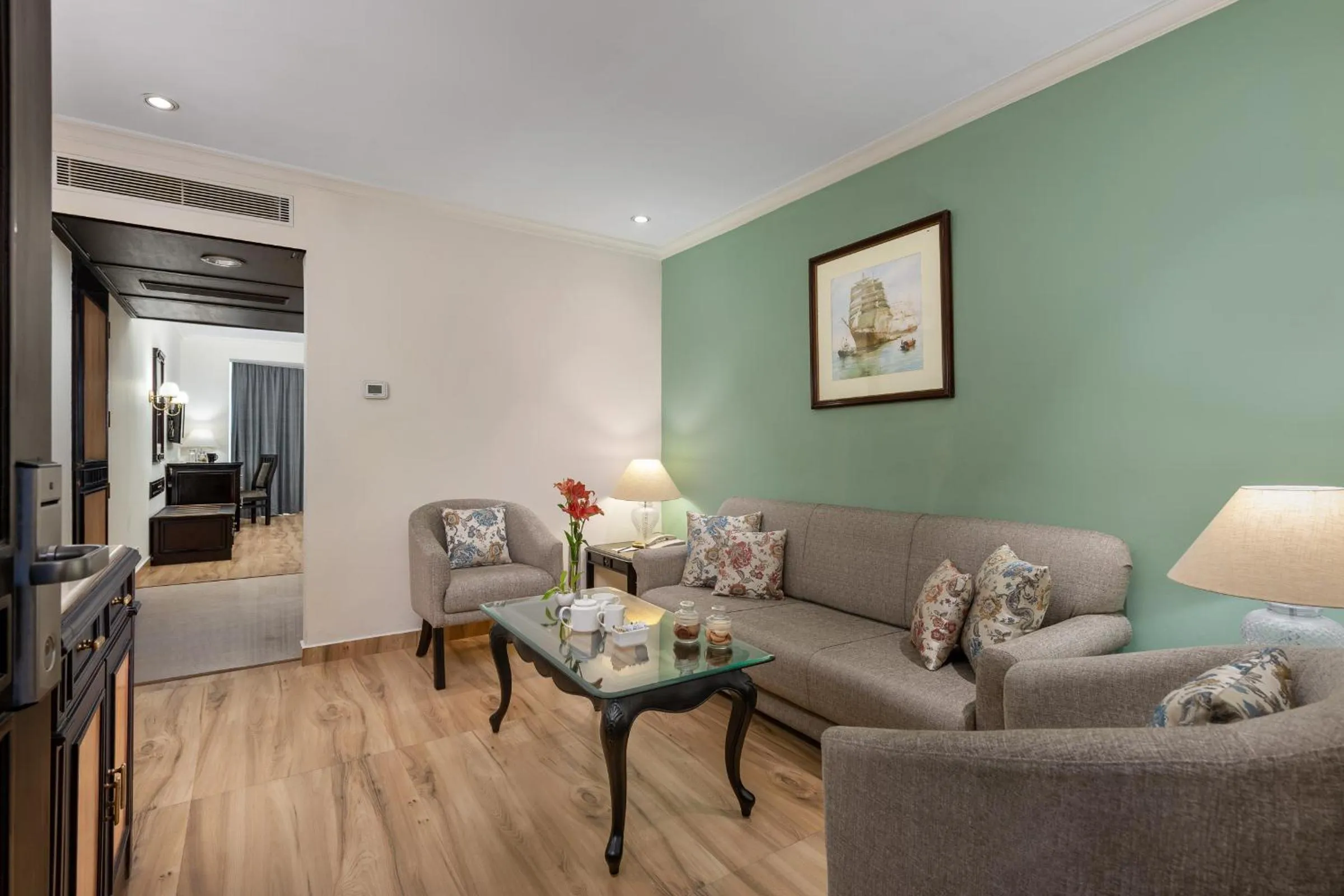 Living room in Vivanta Ernakulam, Marine Drive