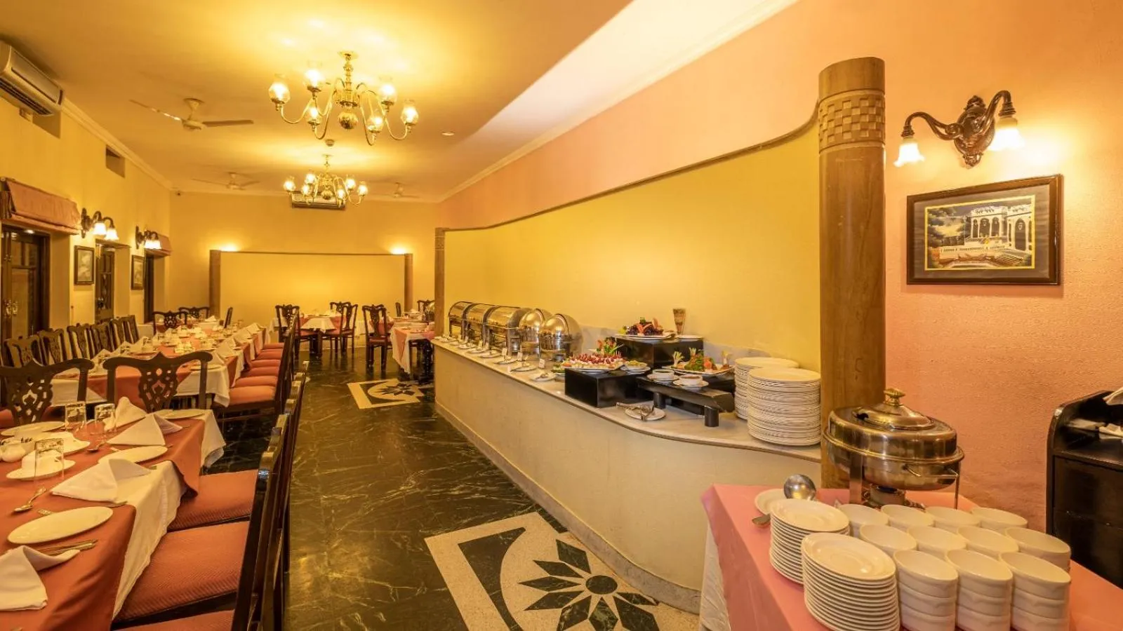 Restaurant/places to eat in Hotel Rawalkot Jaisalmer