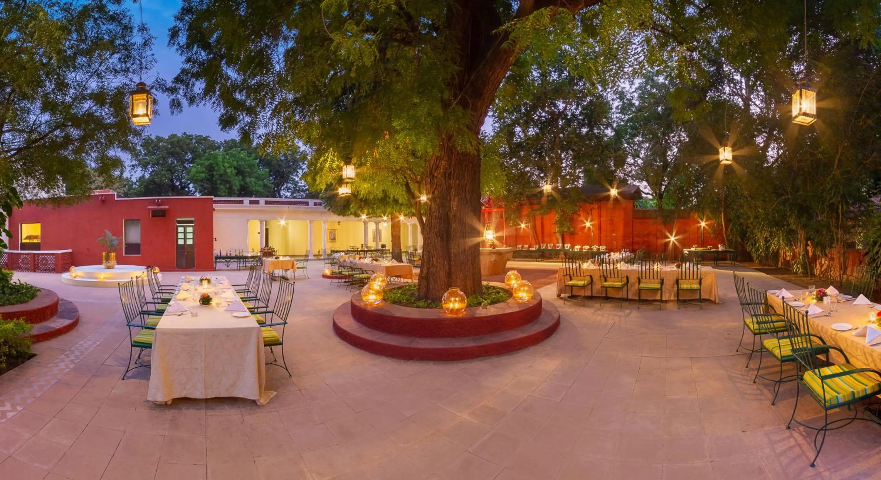 Restaurant/places to eat in Sawai Madhopur Lodge - IHCL SeleQtions