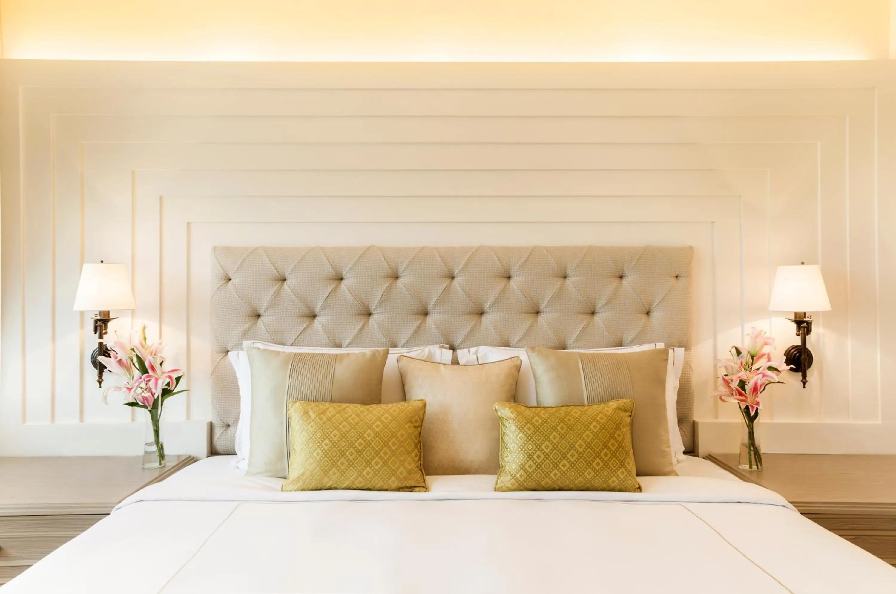 Bed in Taj Ganges Varanasi