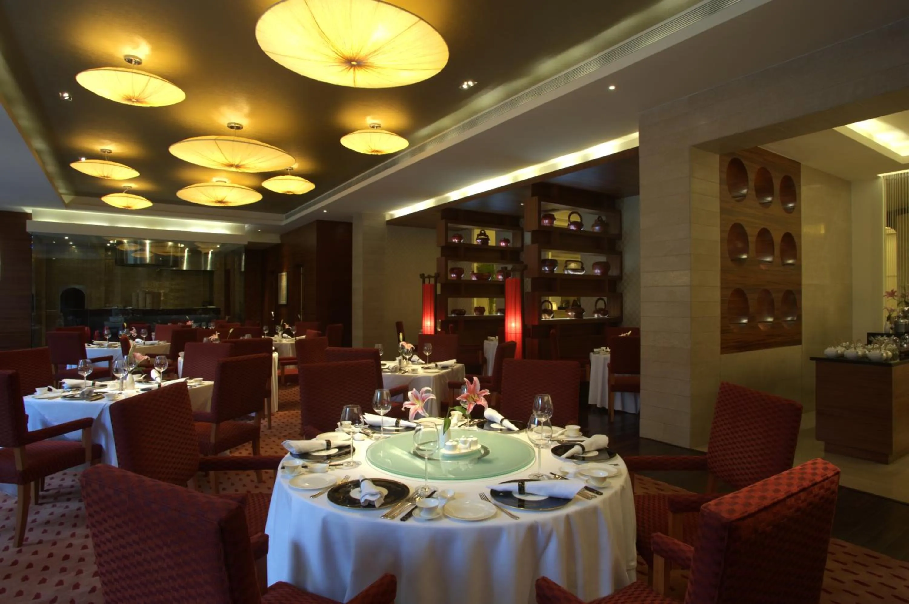 Restaurant/places to eat in Taj Coromandel