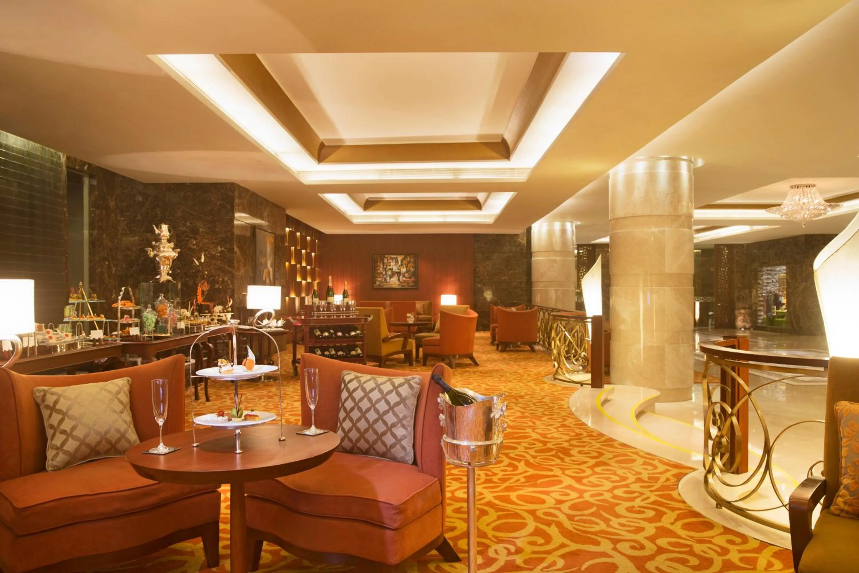 Restaurant/places to eat in Taj Coromandel