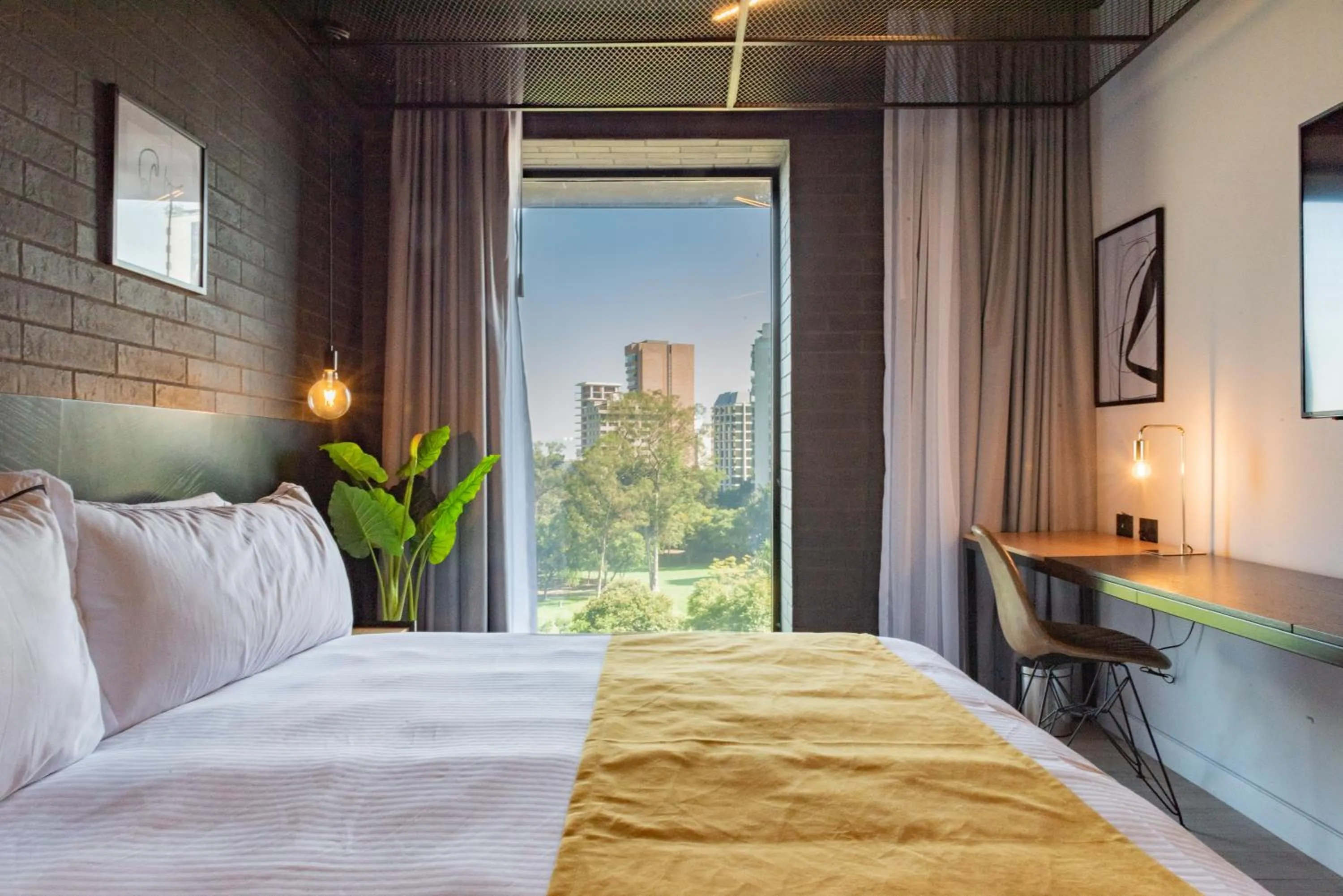 Bedroom, Bed in FULTON Business Luxury HOTEL