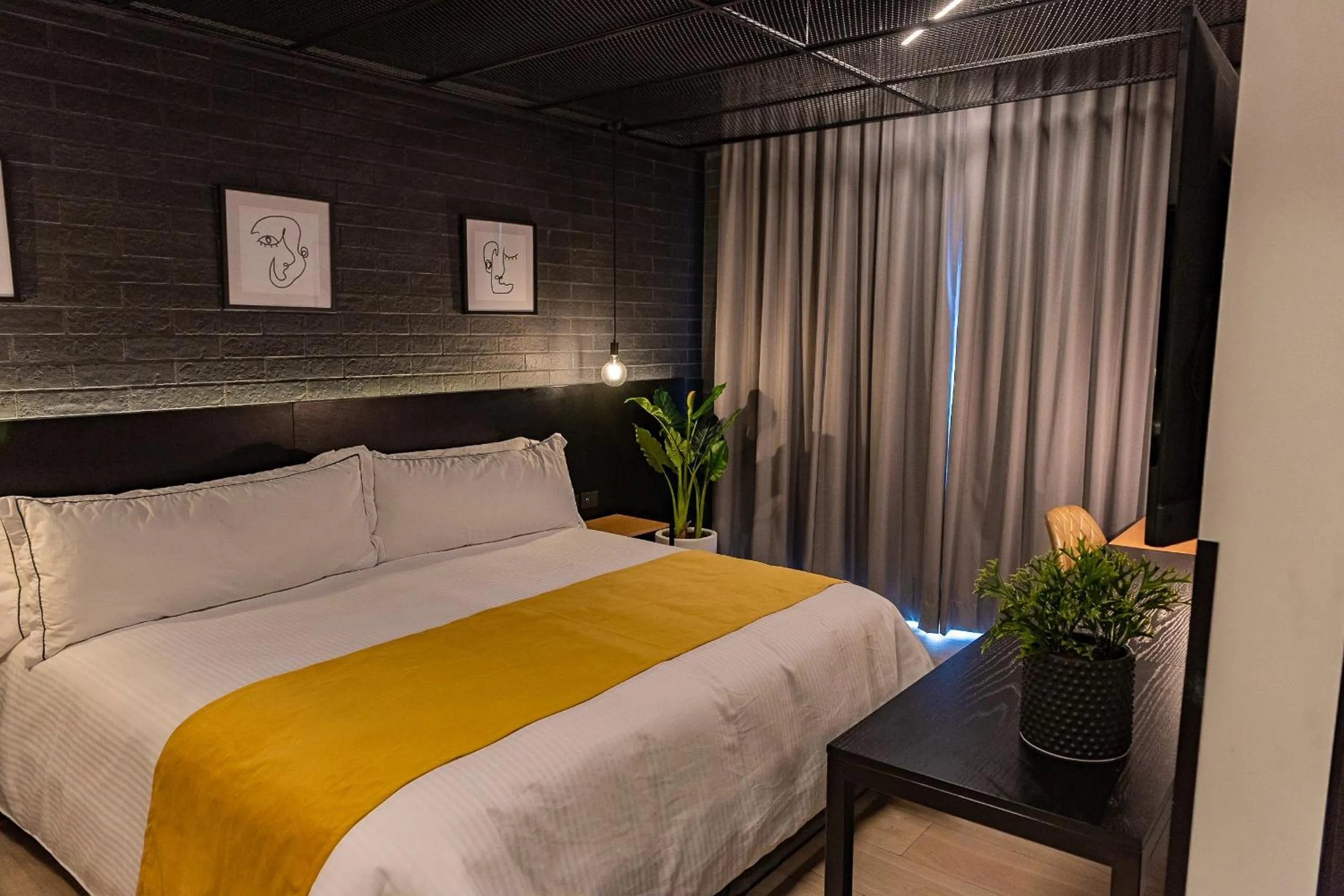 Bedroom, Bed in FULTON Business Luxury HOTEL