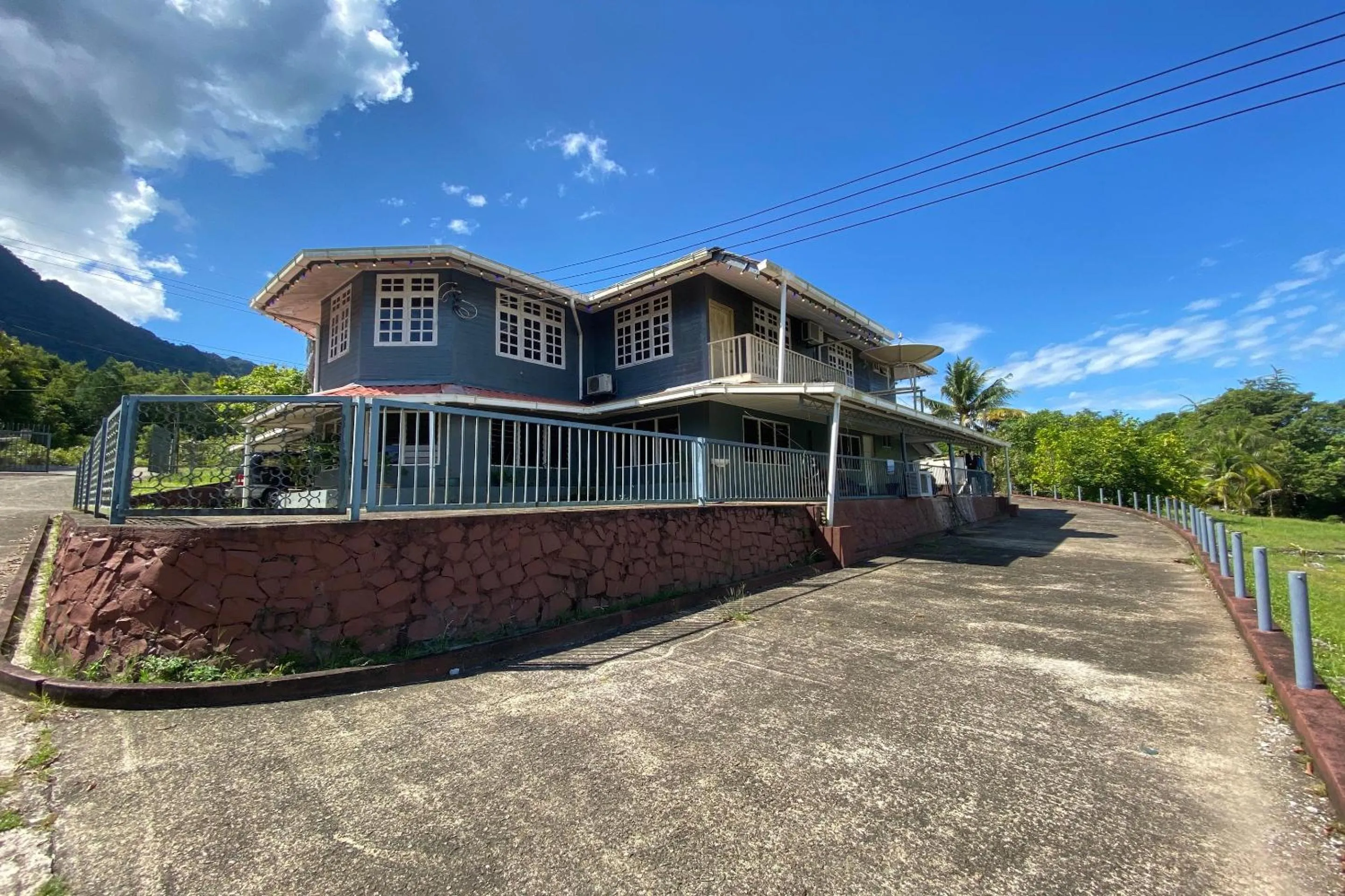 Facade/entrance in Hotel O Rb Homestay & Farms