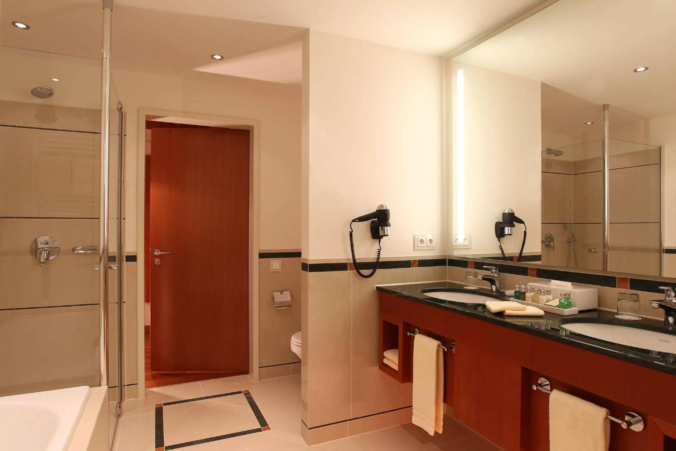 Bathroom in ATLANTIC Hotel Wilhelmshaven