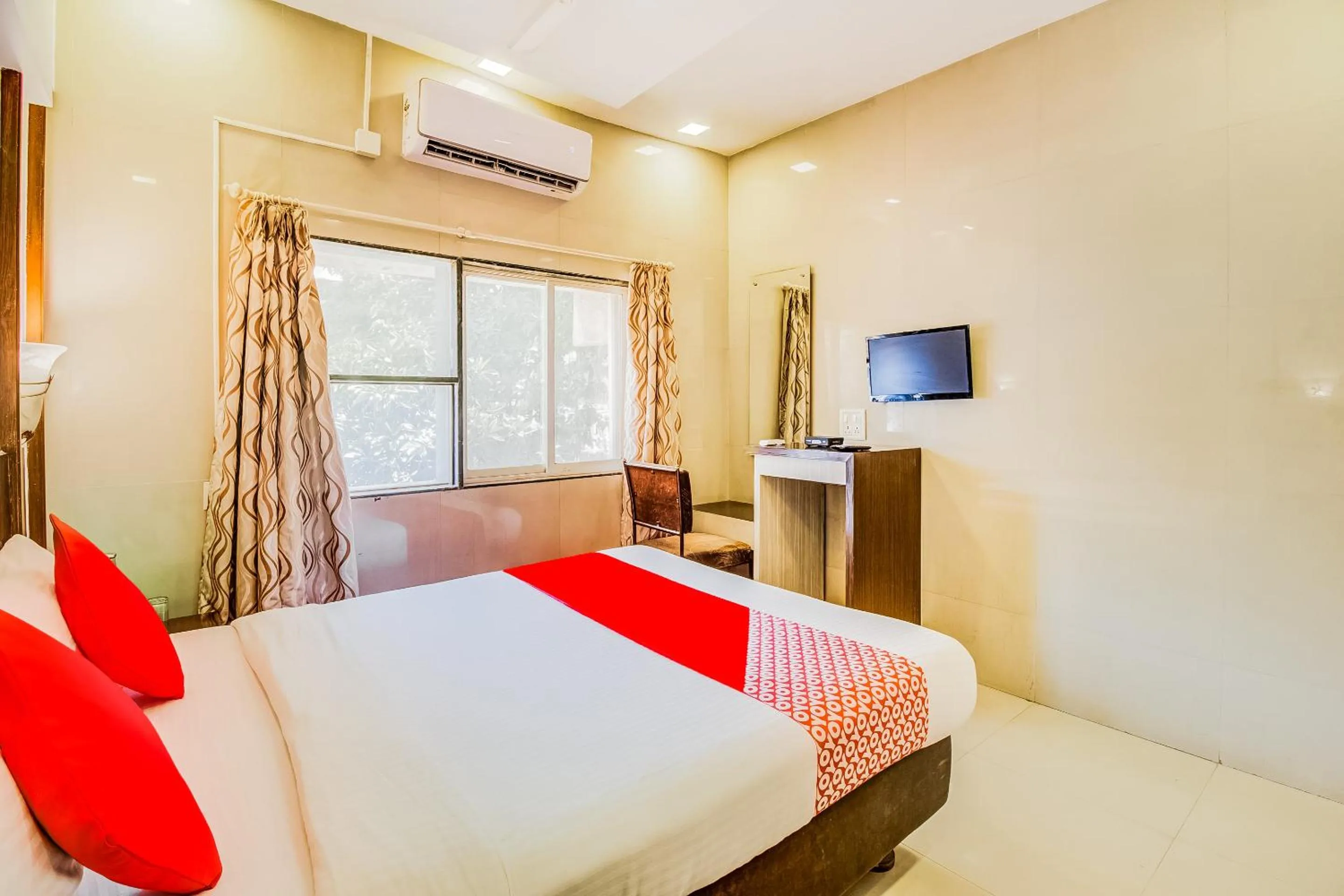 Bedroom, Bed in Collection O Panchratna