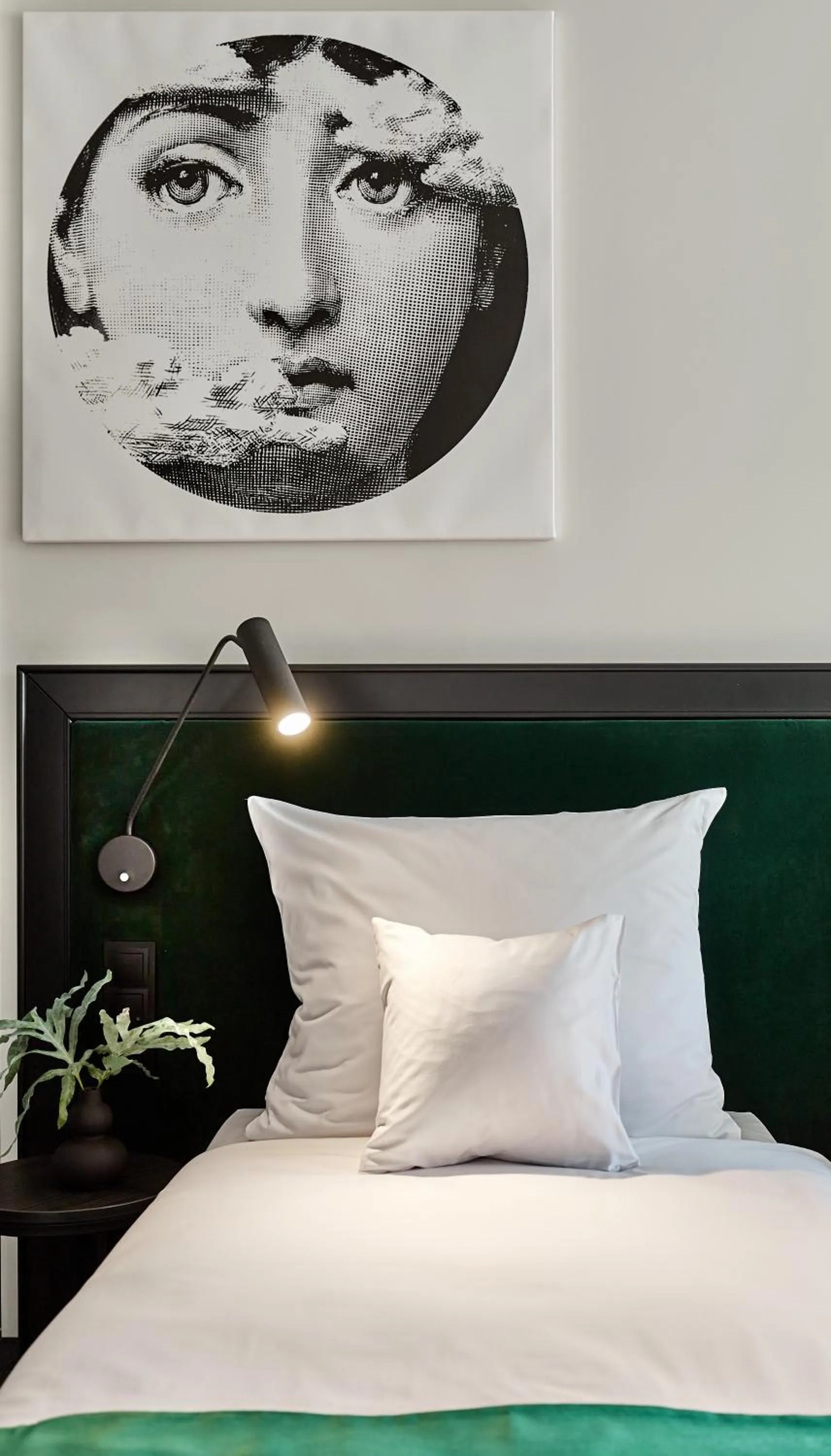 Bed in Hotel Liberté 33