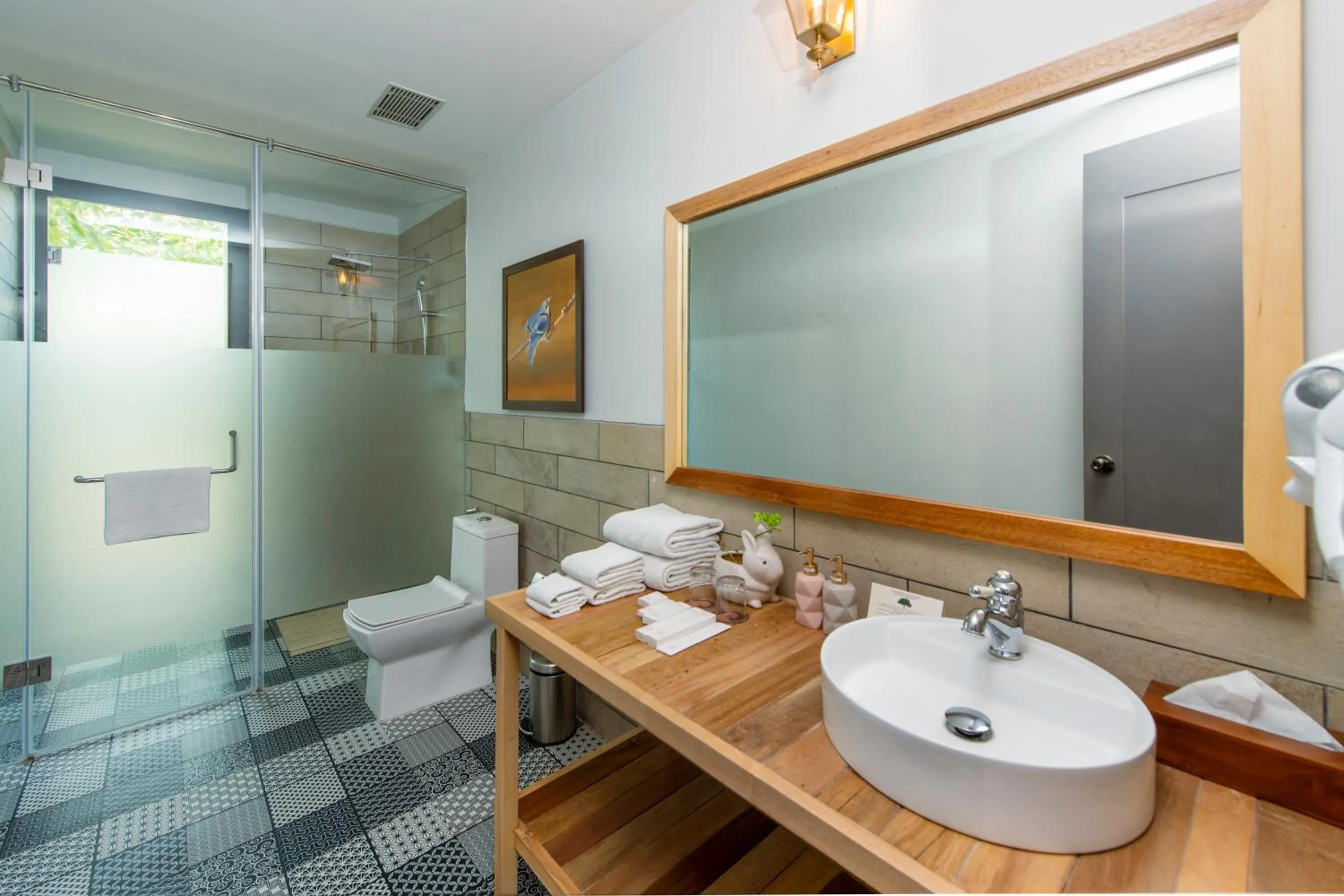 Shower in WelcomHeritage Cheetahgarh Resort & Spa