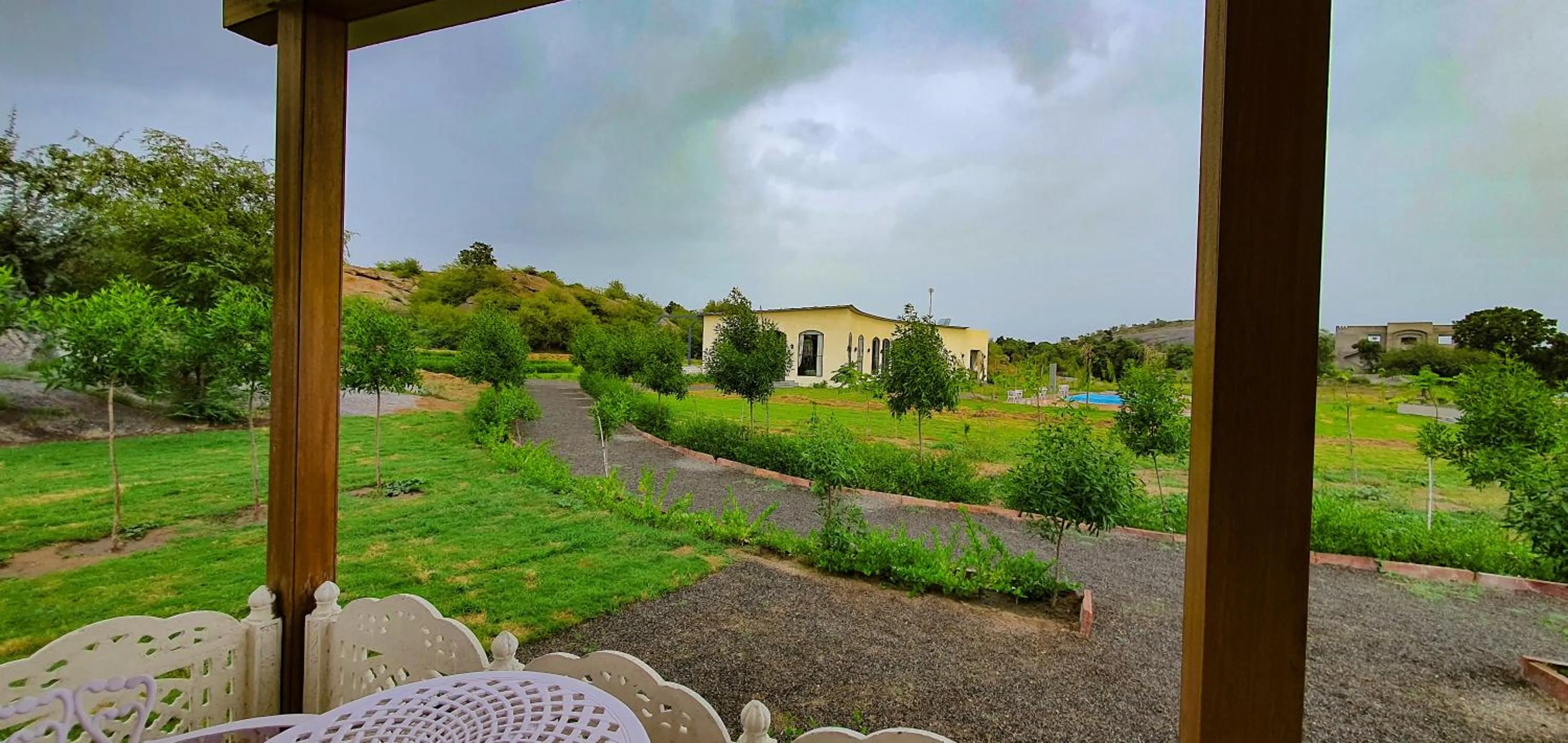 Garden in WelcomHeritage Cheetahgarh Resort & Spa