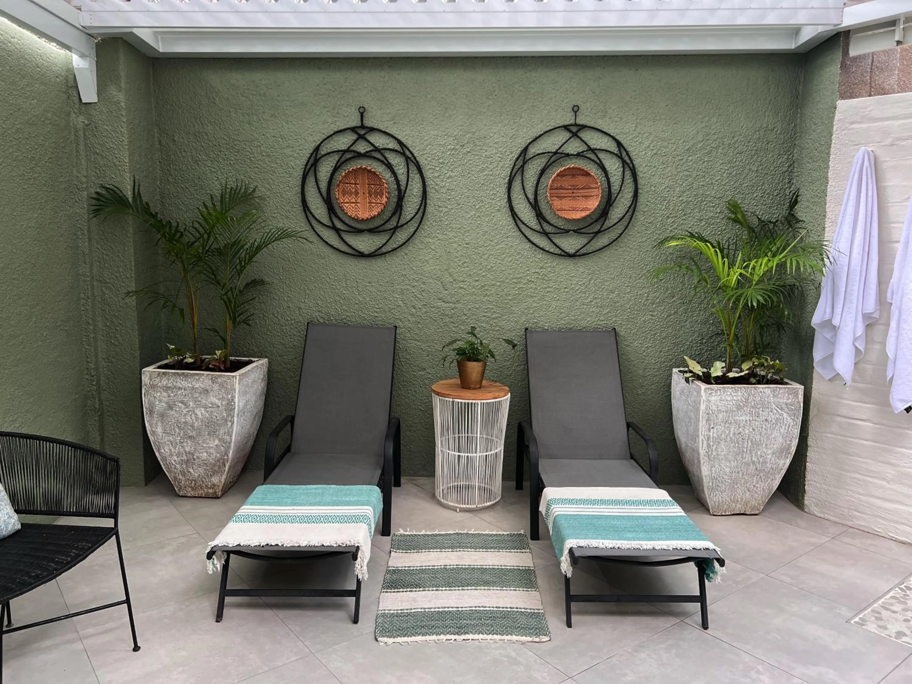 Shower in Pamarah Lodge