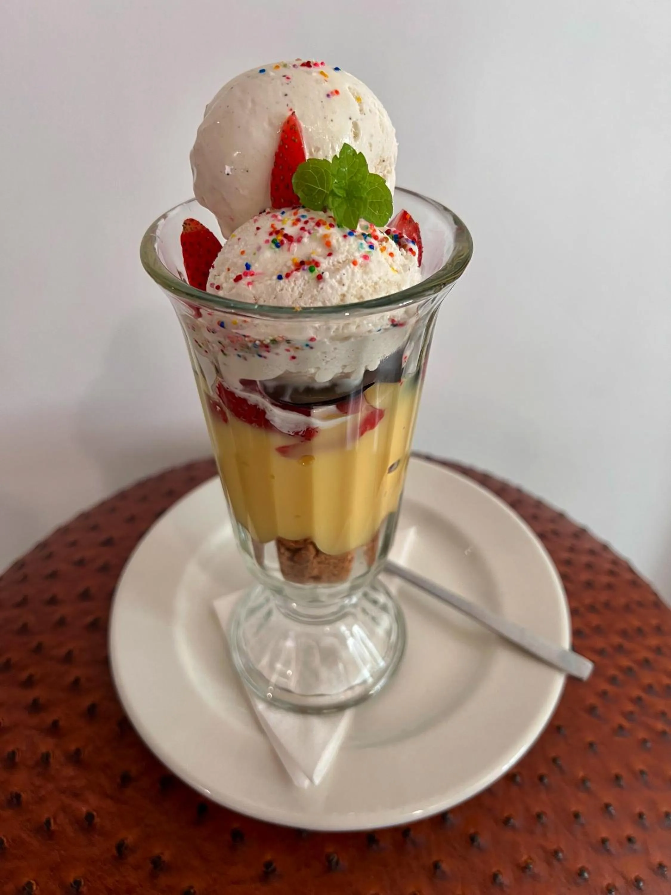 Restaurant/places to eat in Pamarah Lodge