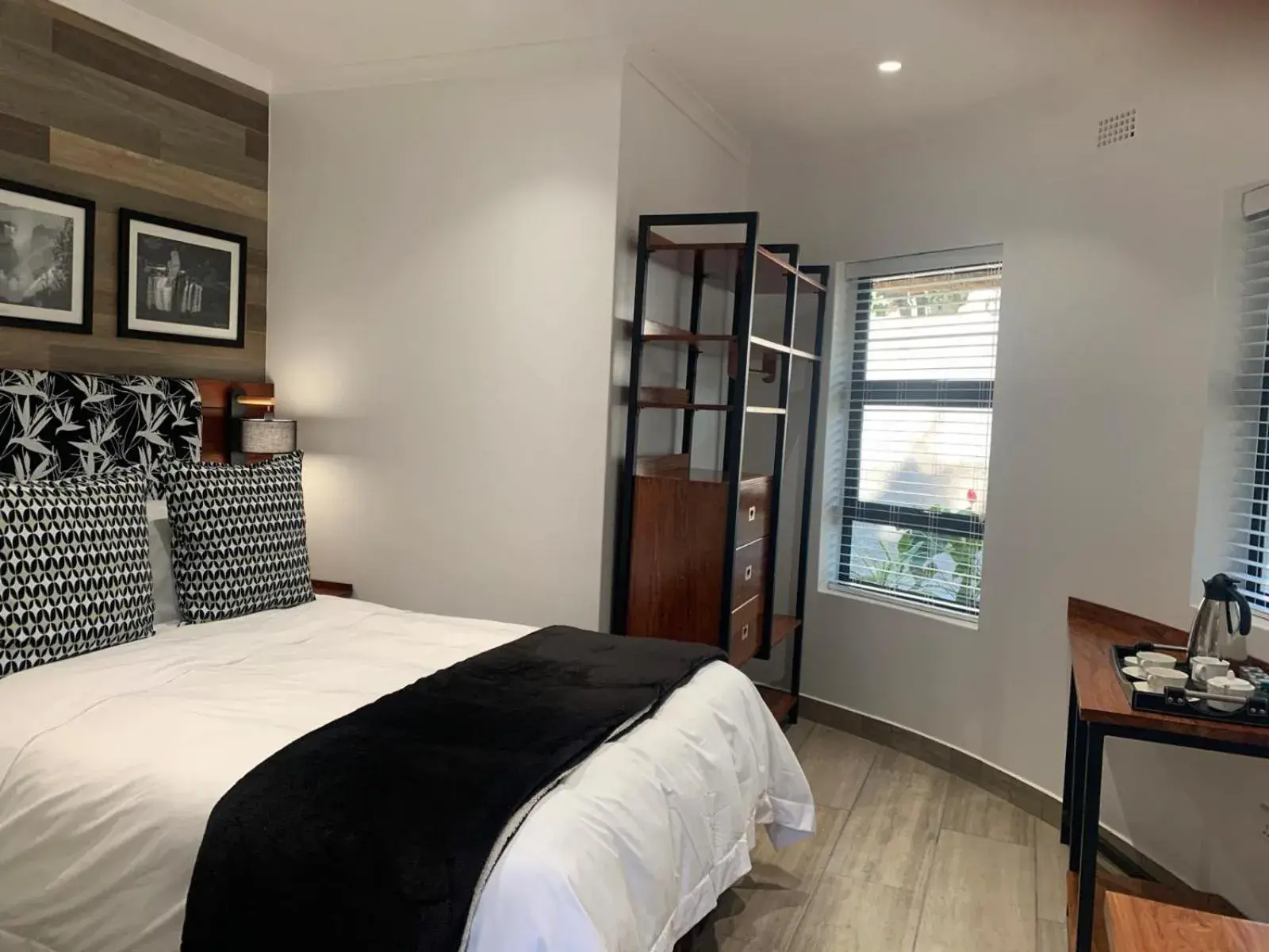 Deluxe Single Room - single occupancy in Pamarah Lodge Deluxe Single Room - single occupancy in Pamarah Lodge