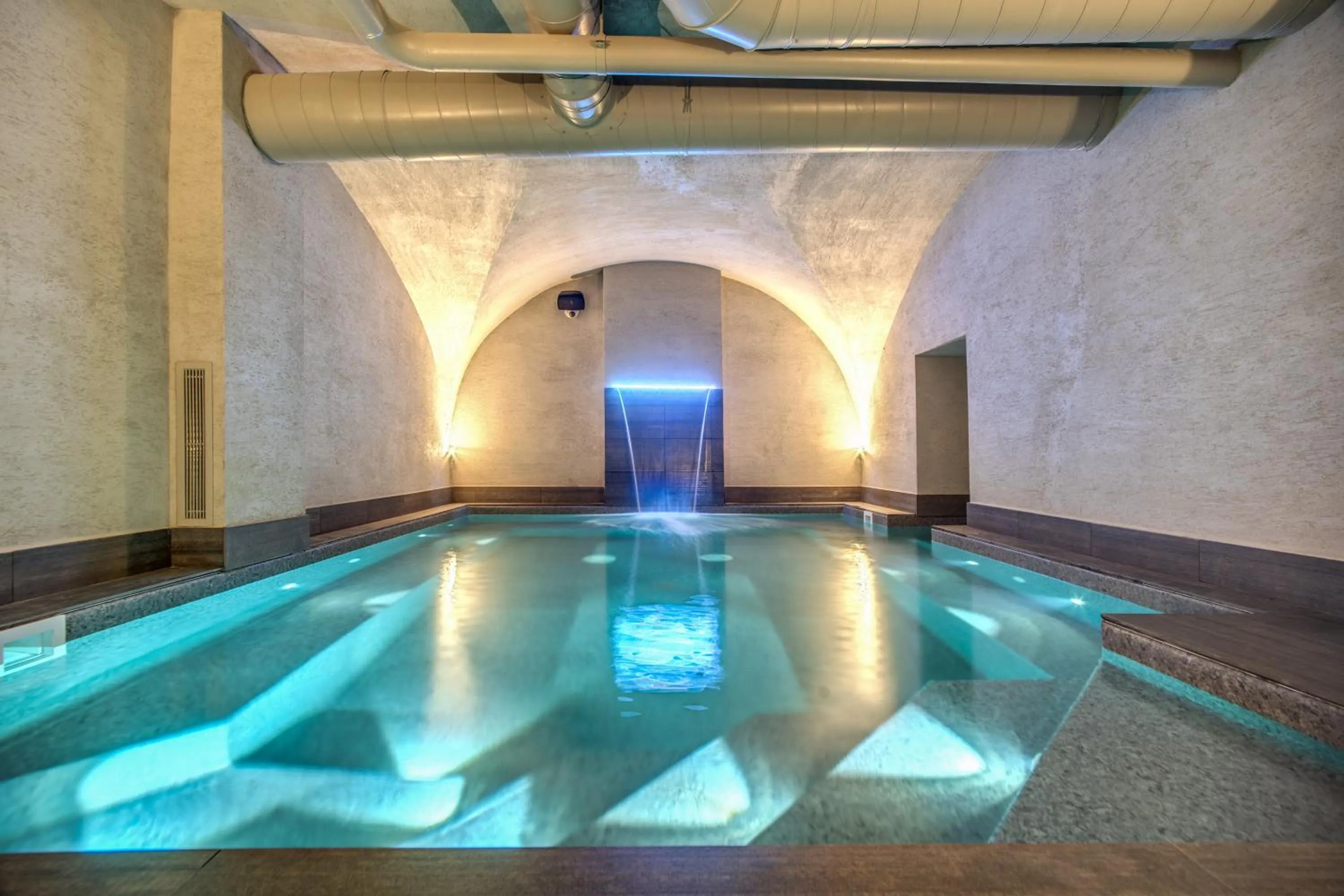 Spa and wellness centre/facilities in Hotel 77 Seventy-Seven - Maison D'Art Collection