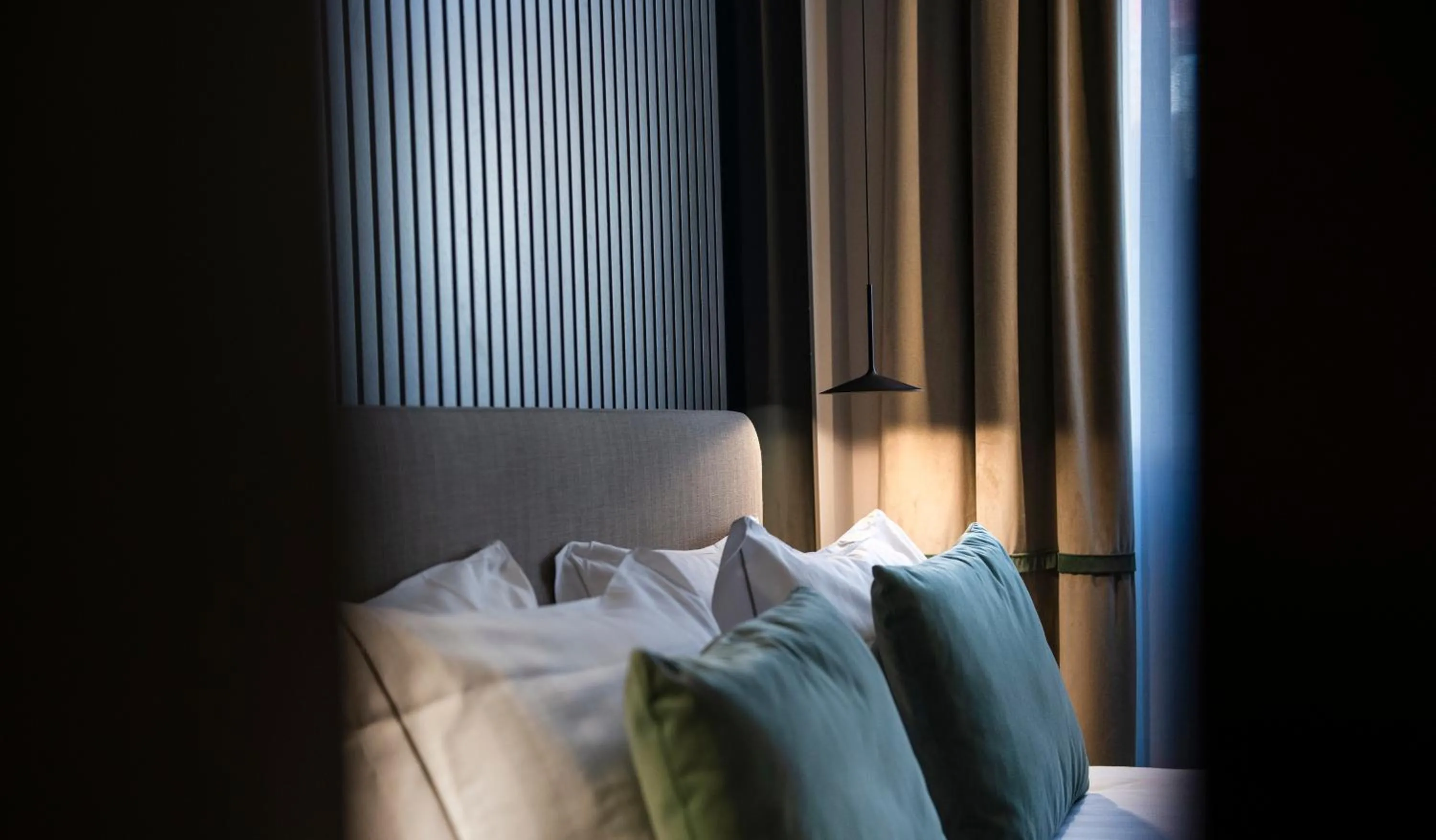 Bed in Hotel 77 Seventy-Seven - Maison D'Art Collection