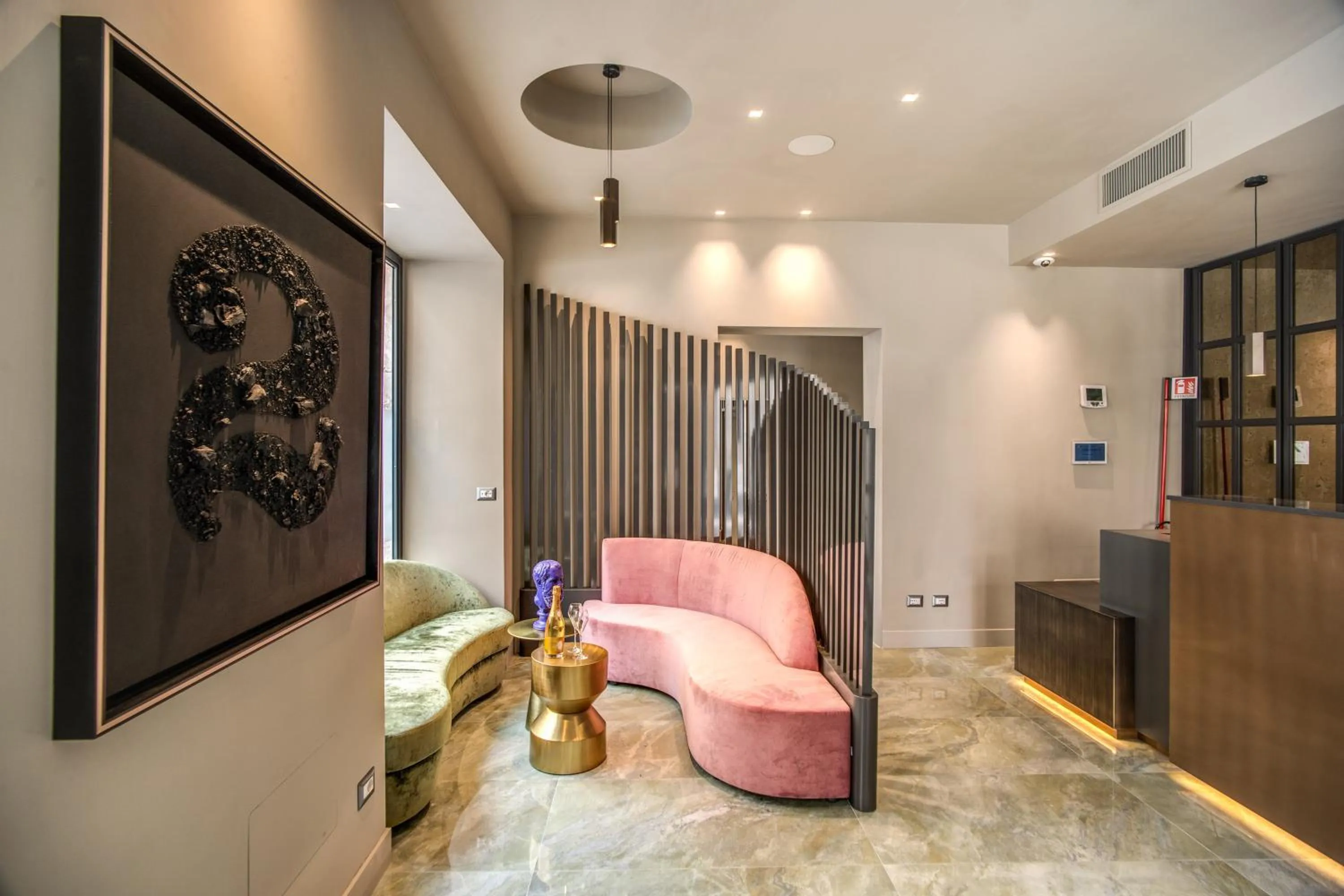 Lobby or reception in Hotel 77 Seventy-Seven - Maison D'Art Collection