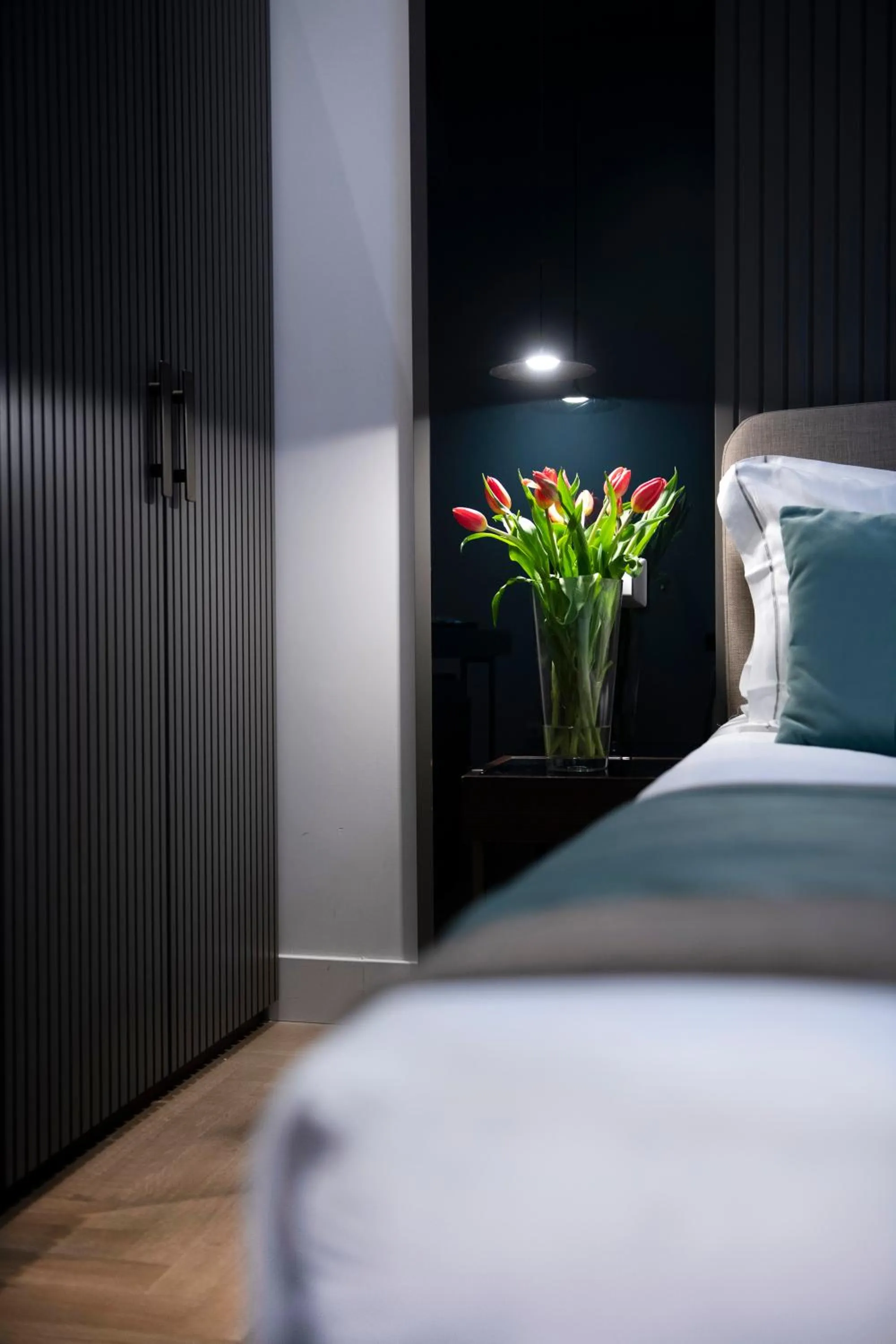 Bed in Hotel 77 Seventy-Seven - Maison D'Art Collection