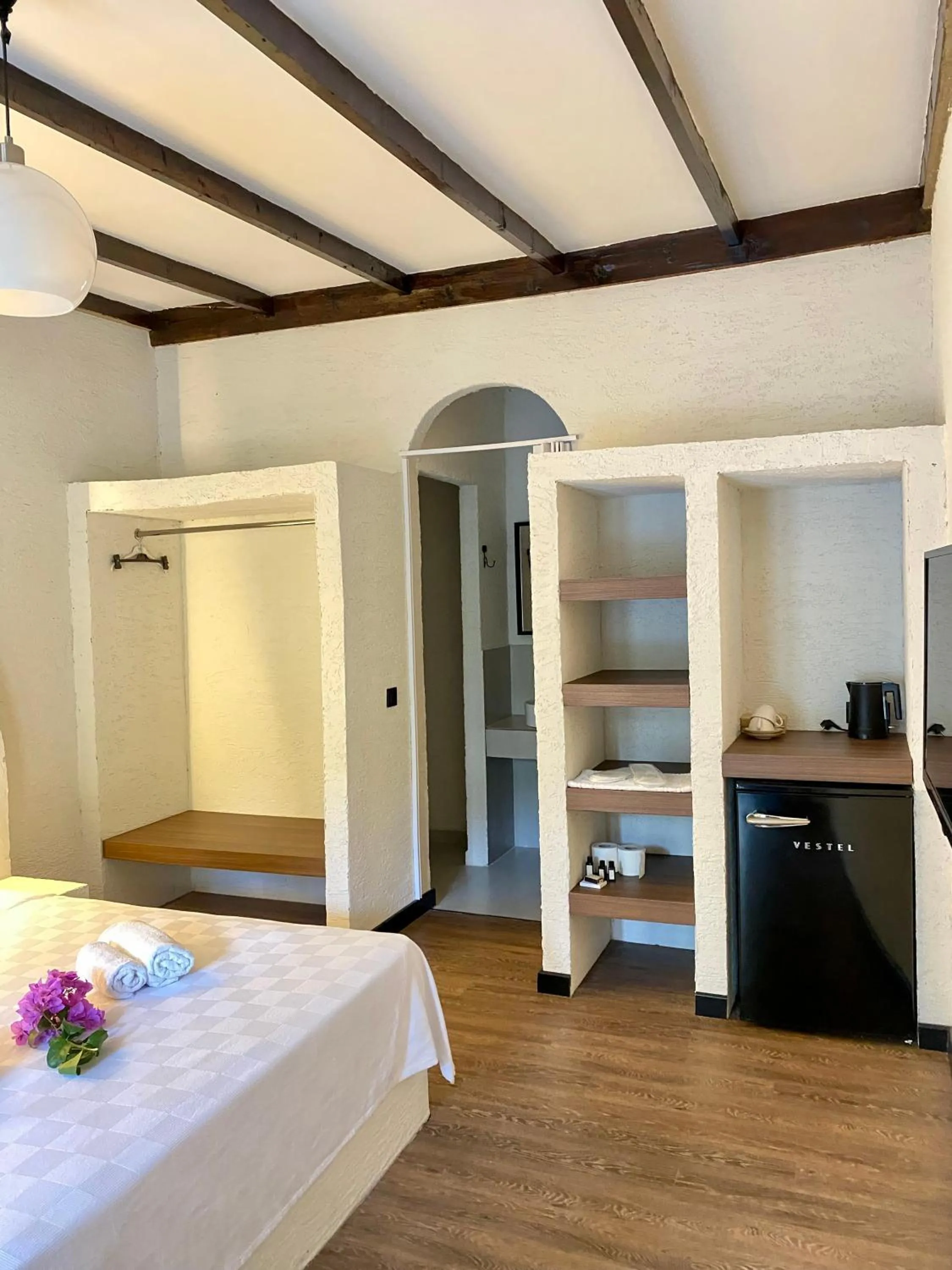 minibar, Bed in Ikigai Hotel Villa Rıfat