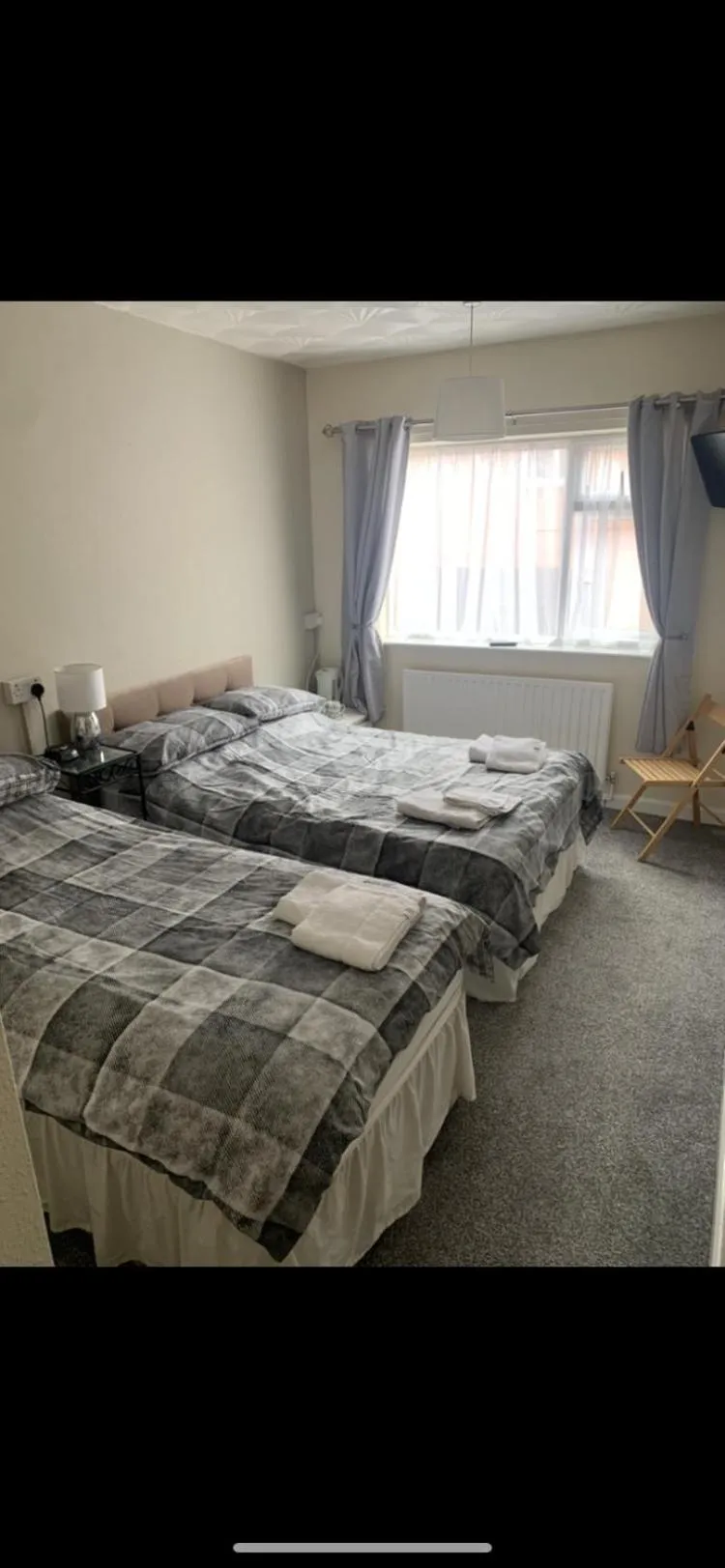 Bed in roosevelt lodge