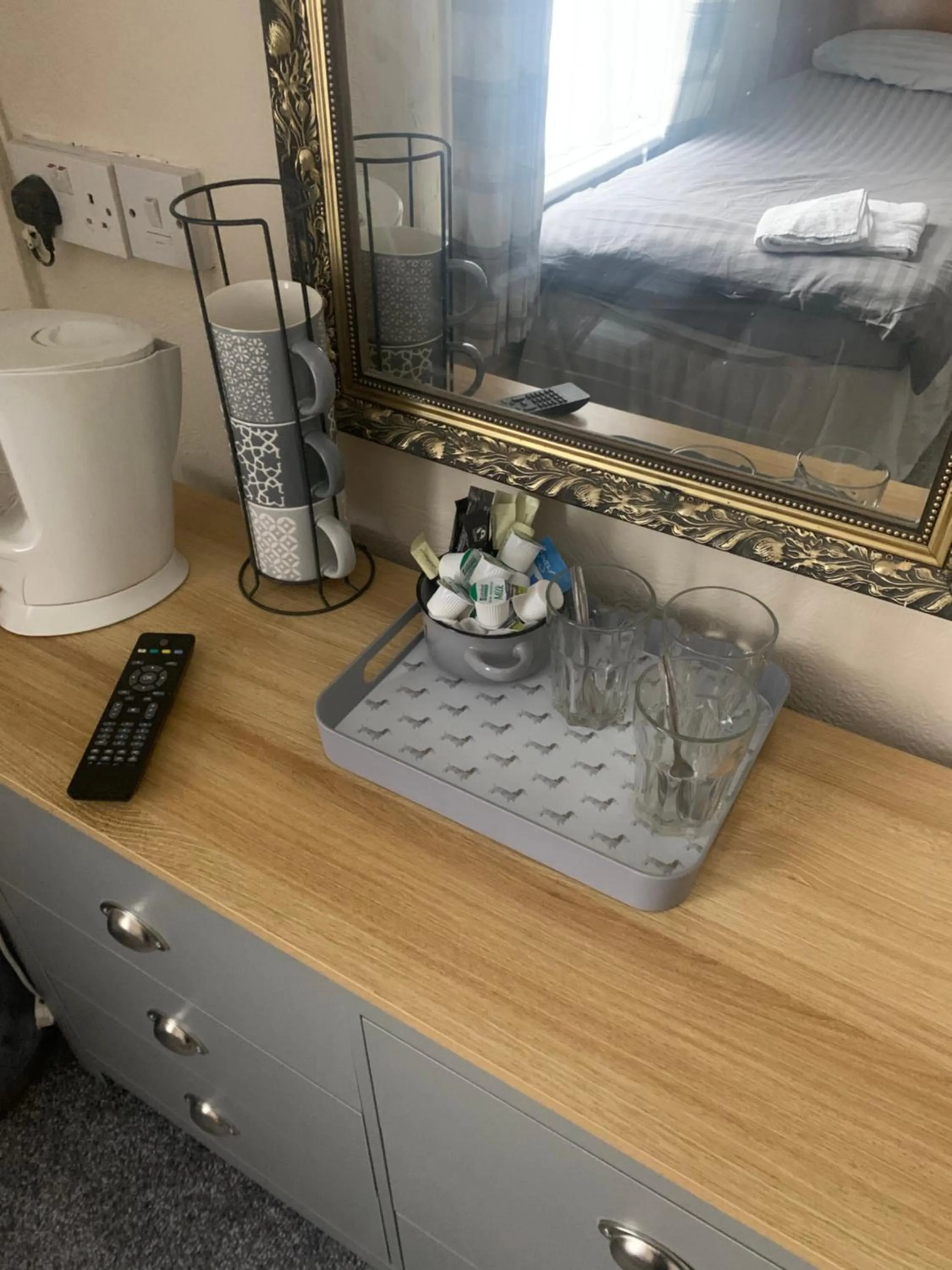 Bed in roosevelt lodge