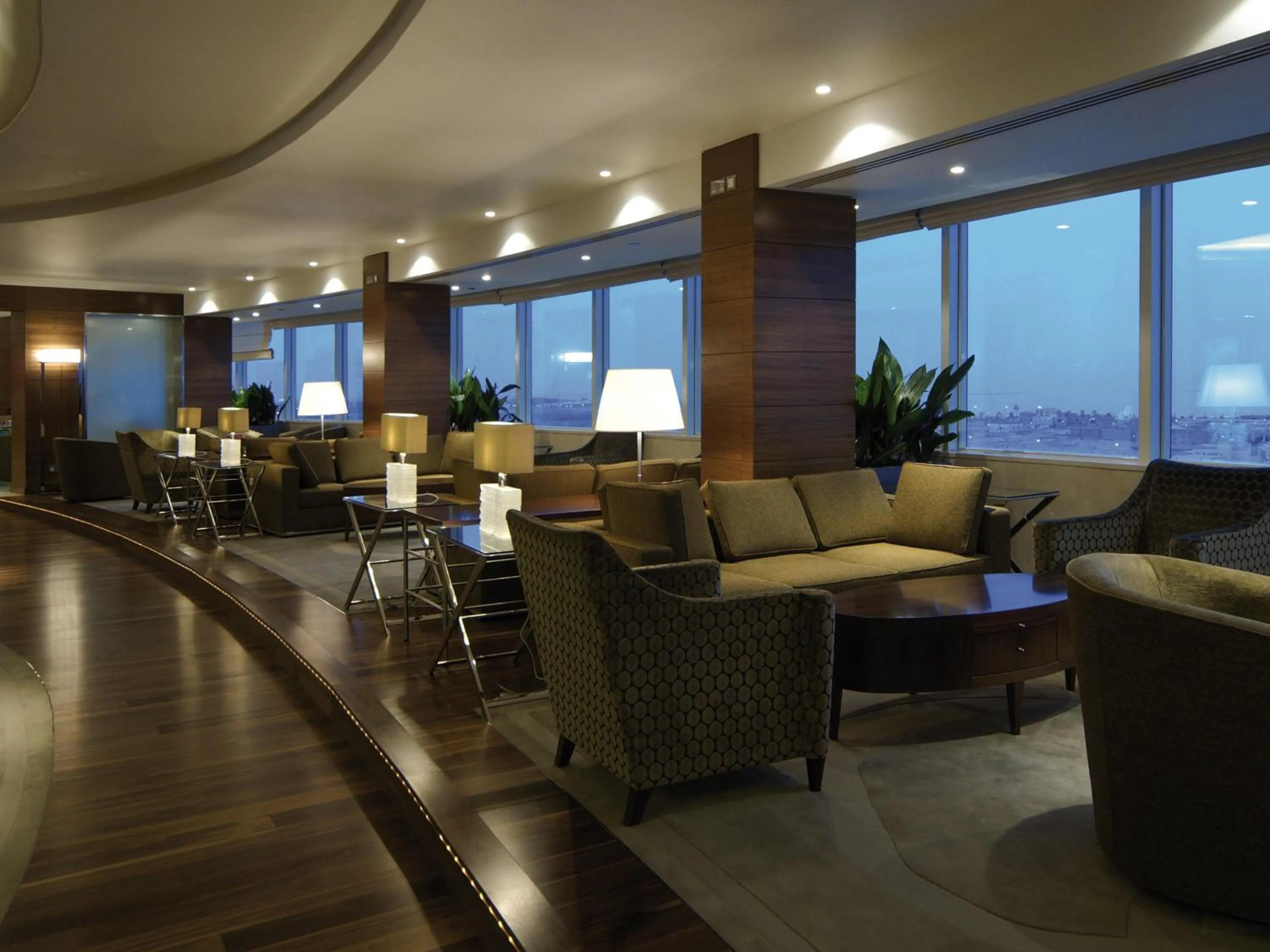 Lounge or bar in Mövenpick Hotel Al Khobar