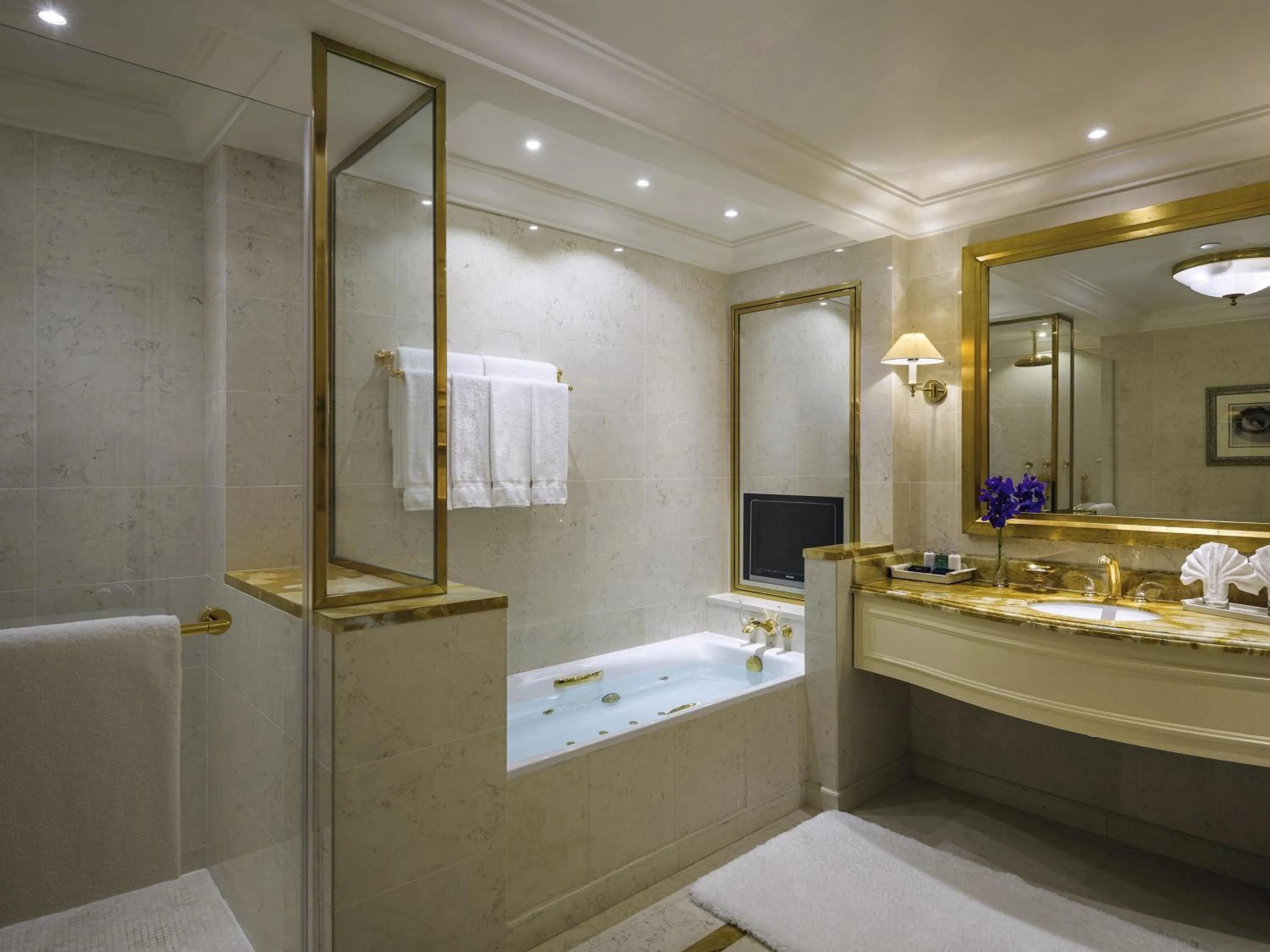 Bedroom in Mövenpick Hotel Al Khobar