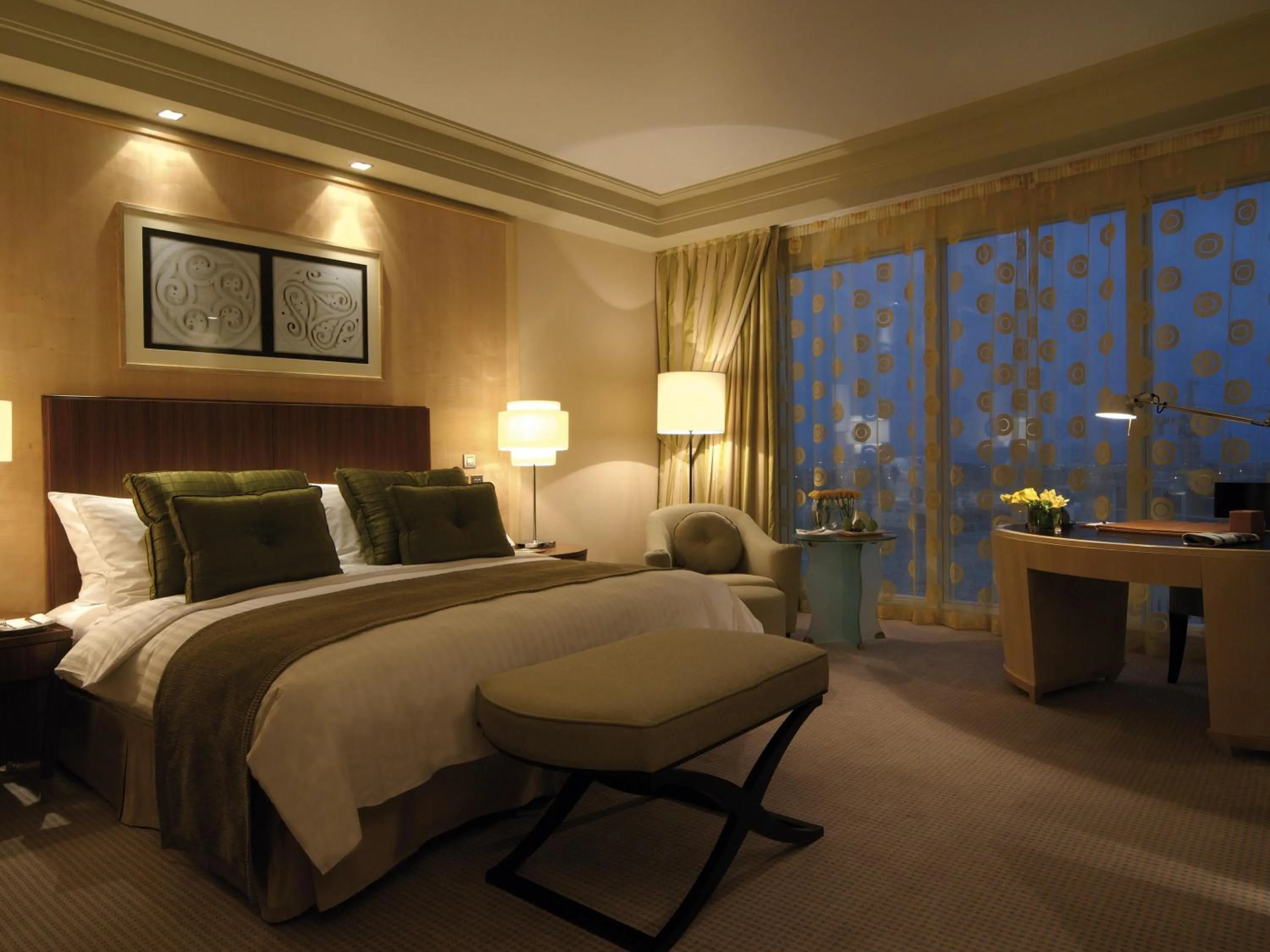 Bedroom, Bed in Mövenpick Hotel Al Khobar