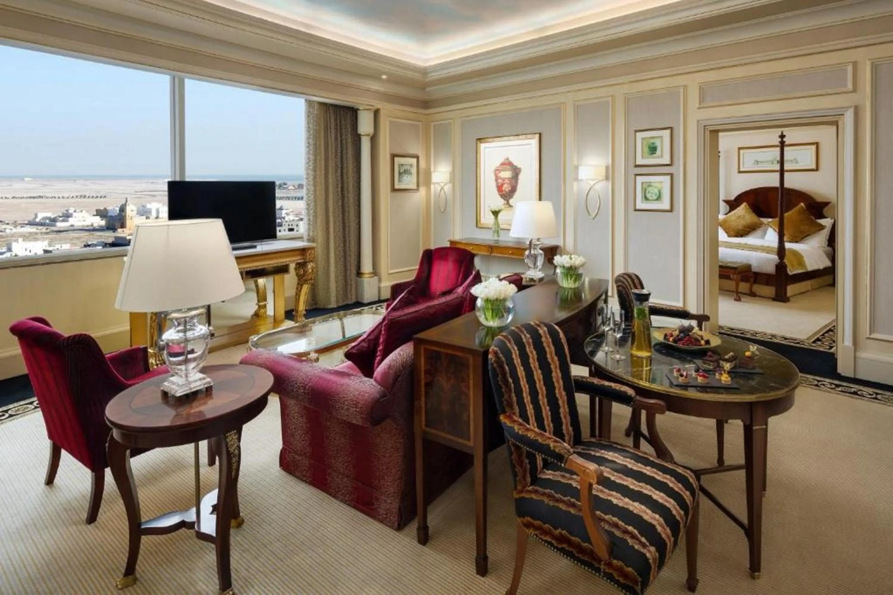 Communal lounge/ TV room in Mövenpick Hotel Al Khobar