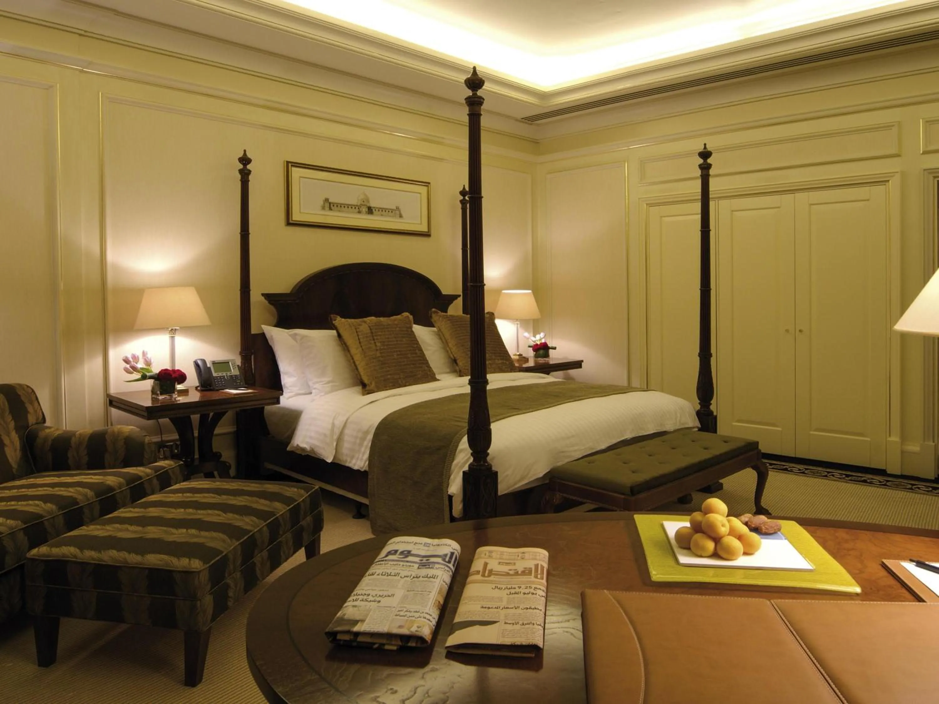 Bedroom, Bed in Mövenpick Hotel Al Khobar