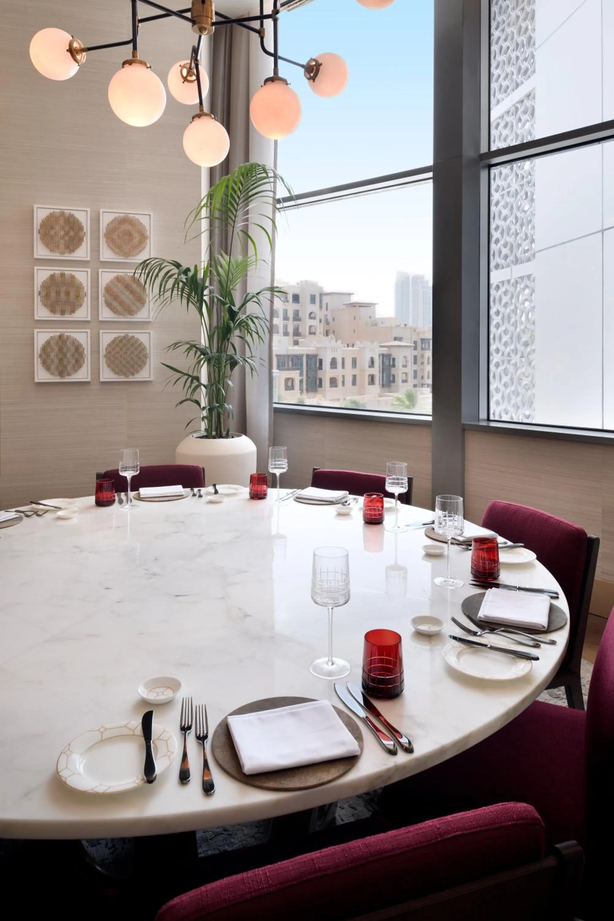 Restaurant/places to eat in Address Downtown